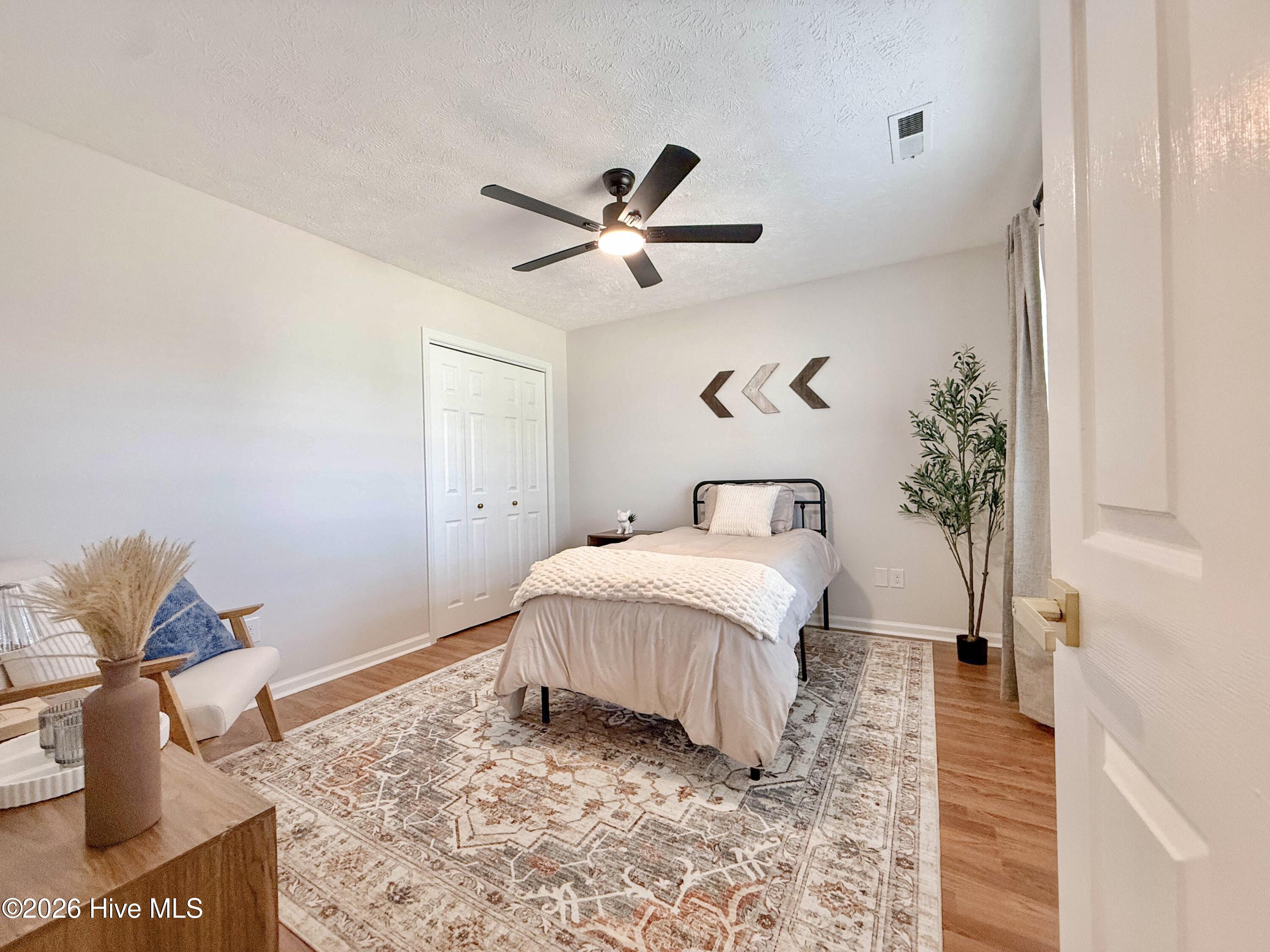 100558599 | Photo 18