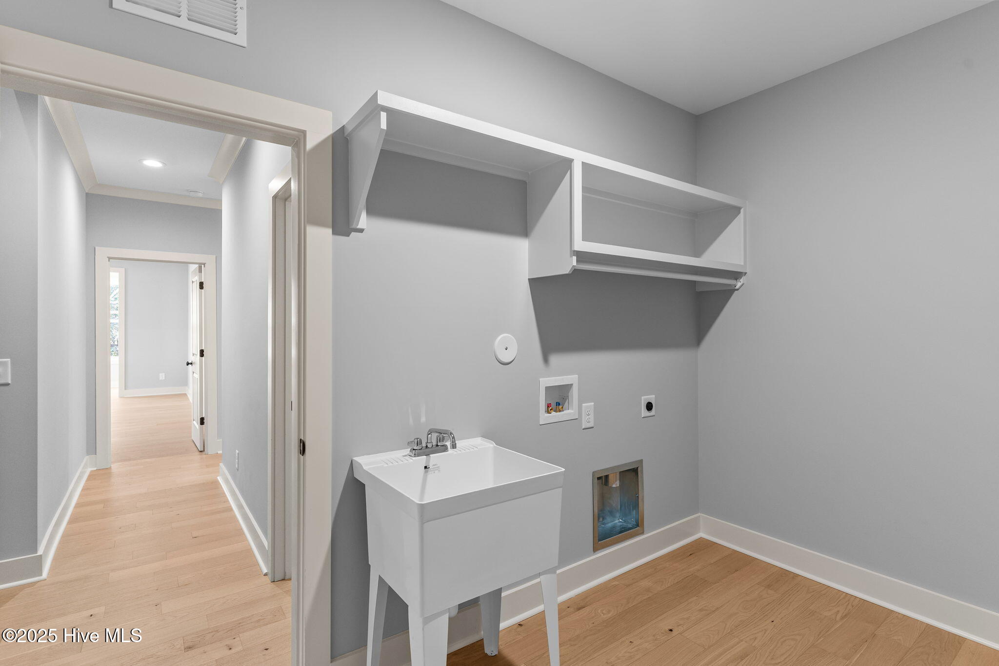 100532688 | Photo 28