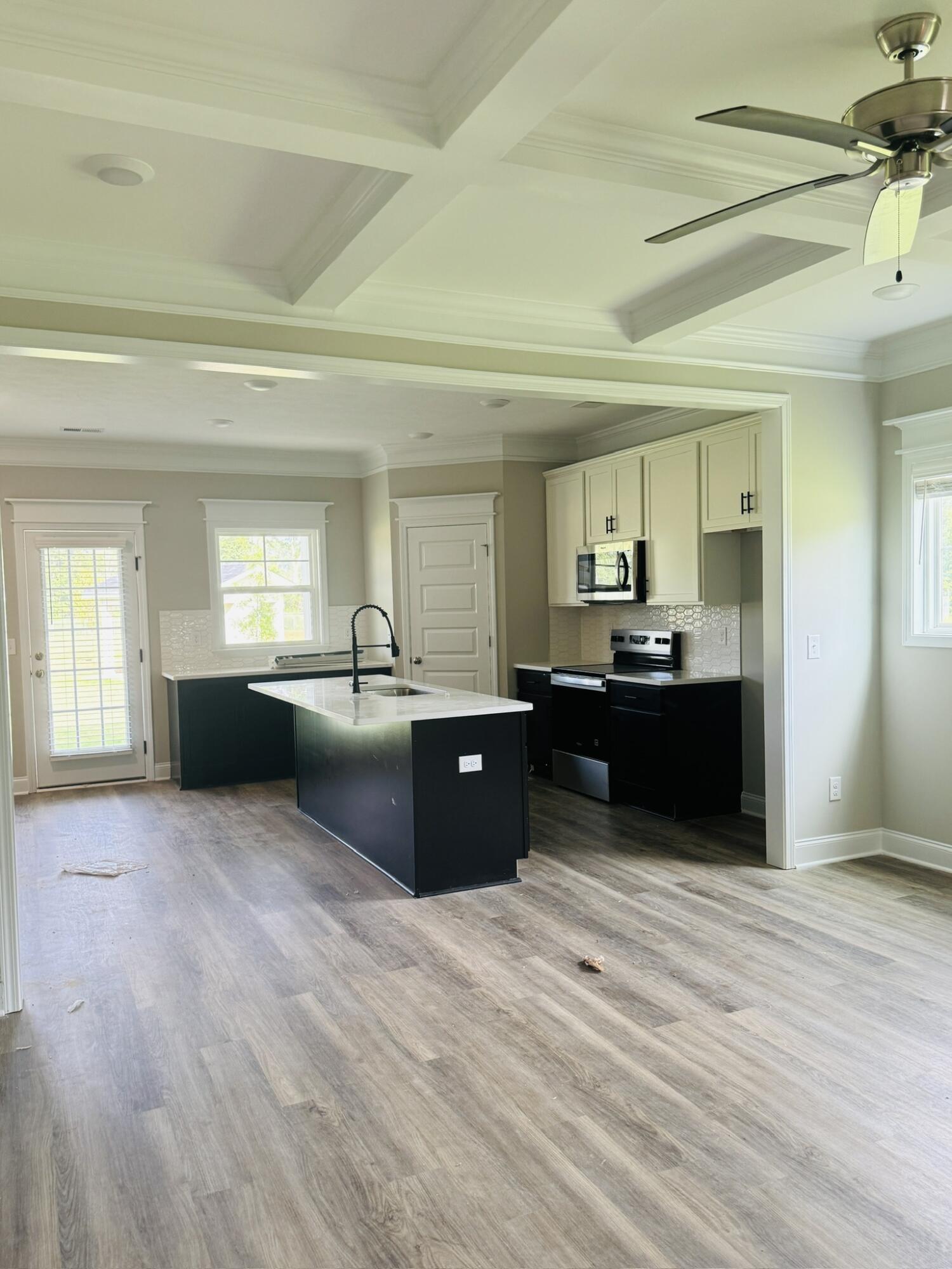 76DC56DA-8245-4519-AD81-937CBDFE6AA8_1_1