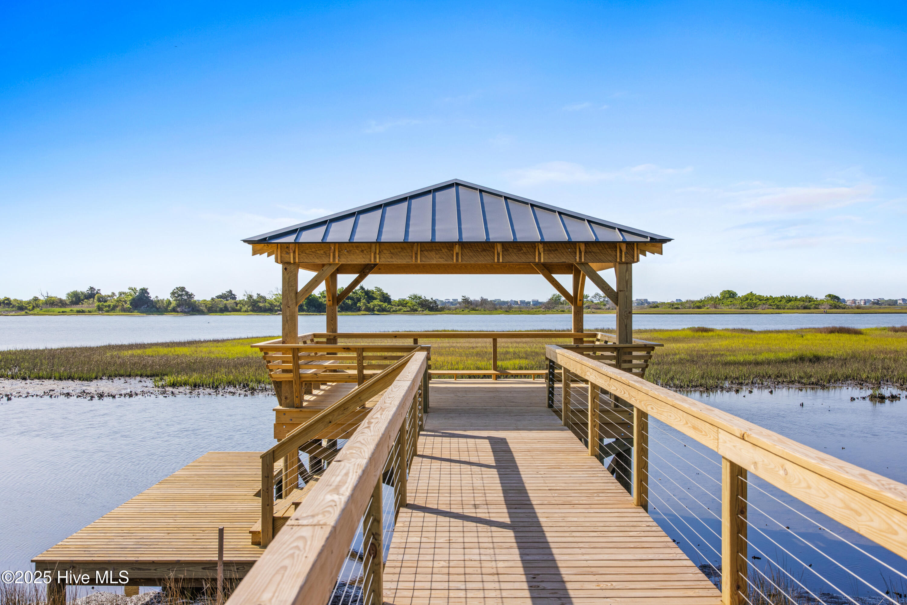 100540201 | Photo 17