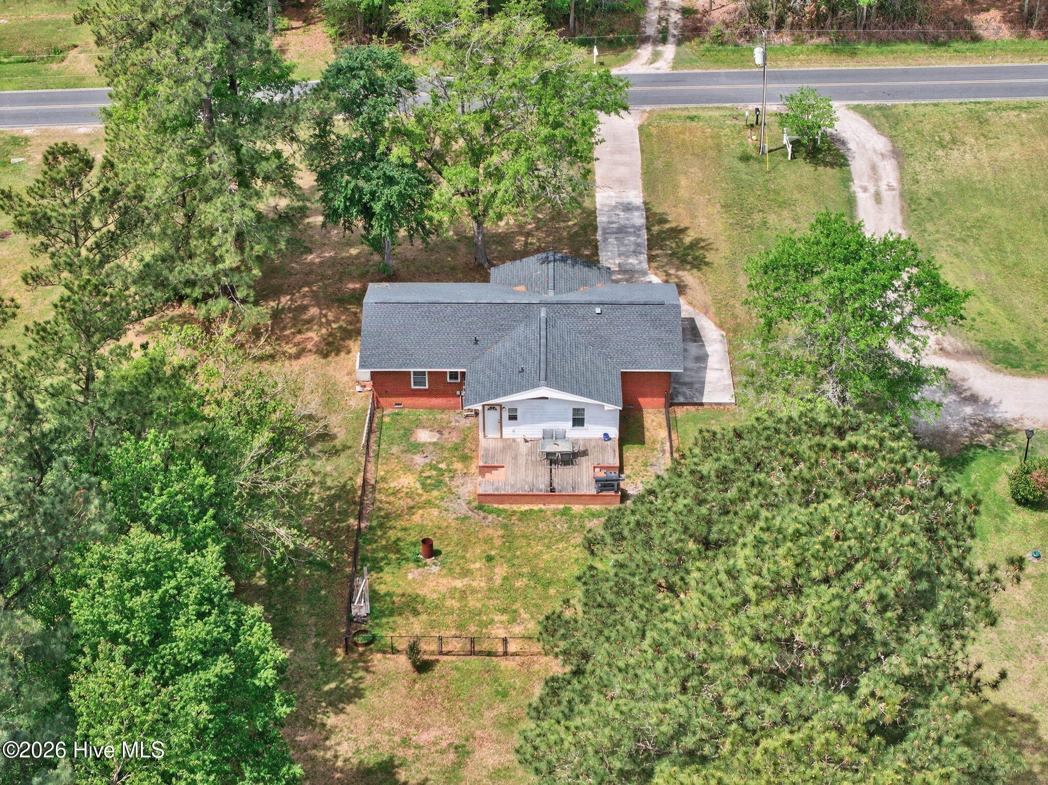 100565491 | Photo 32