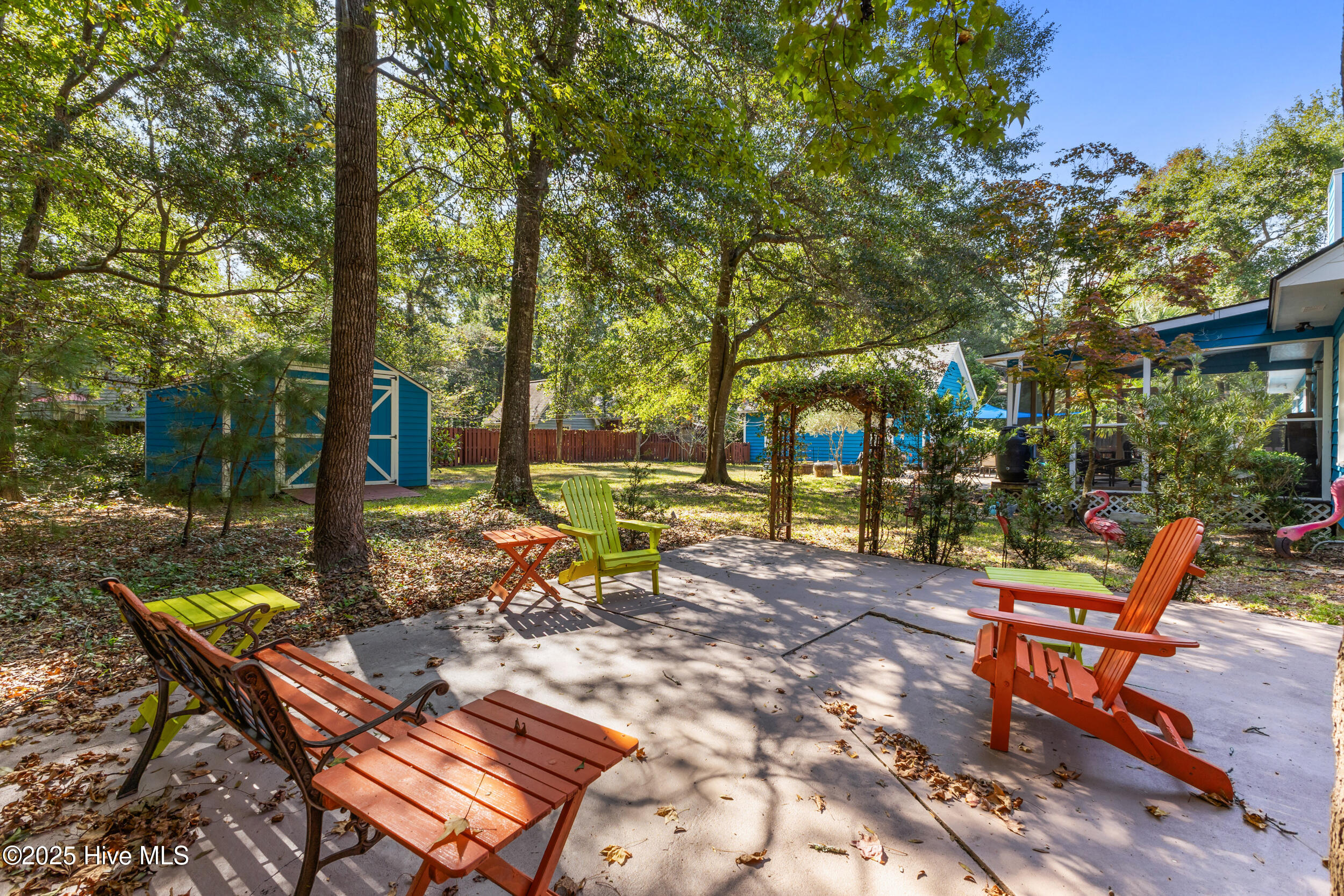 100533907 | Photo 32