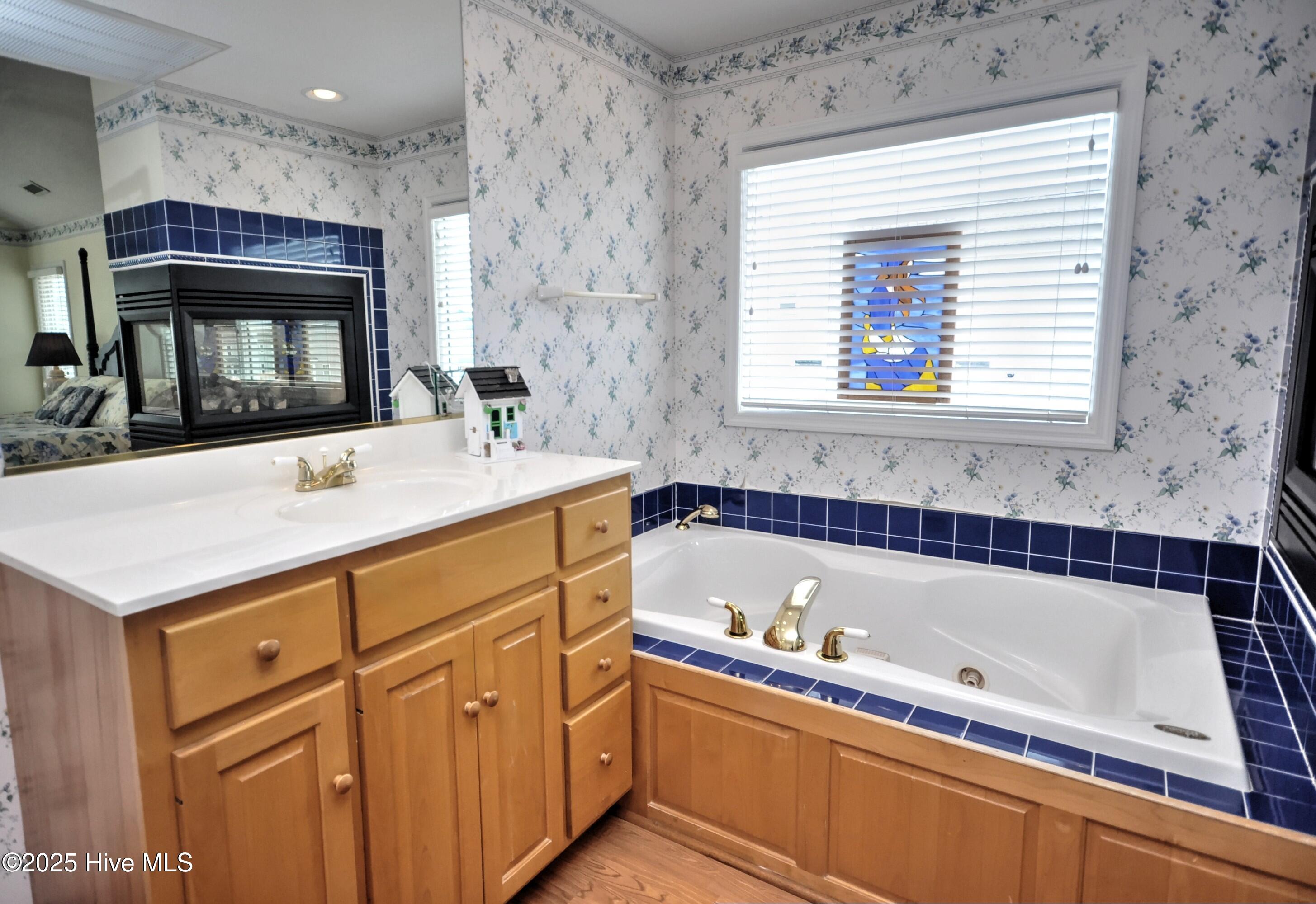 100538748 | Photo 29