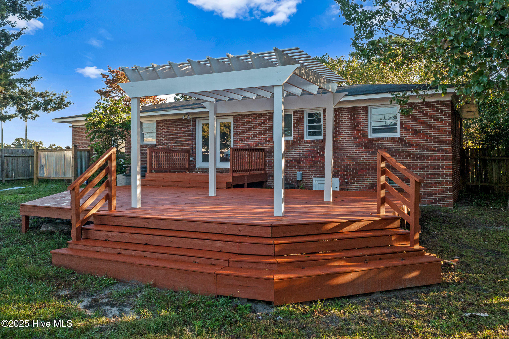 100536534 | Photo 26