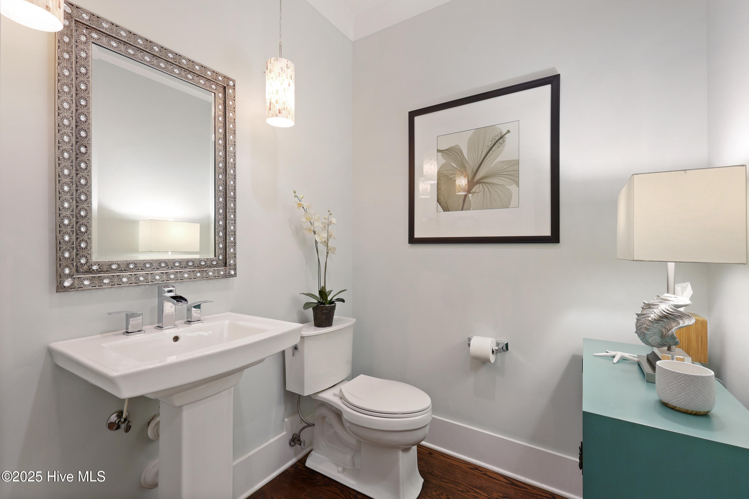 100536655 | Photo 45