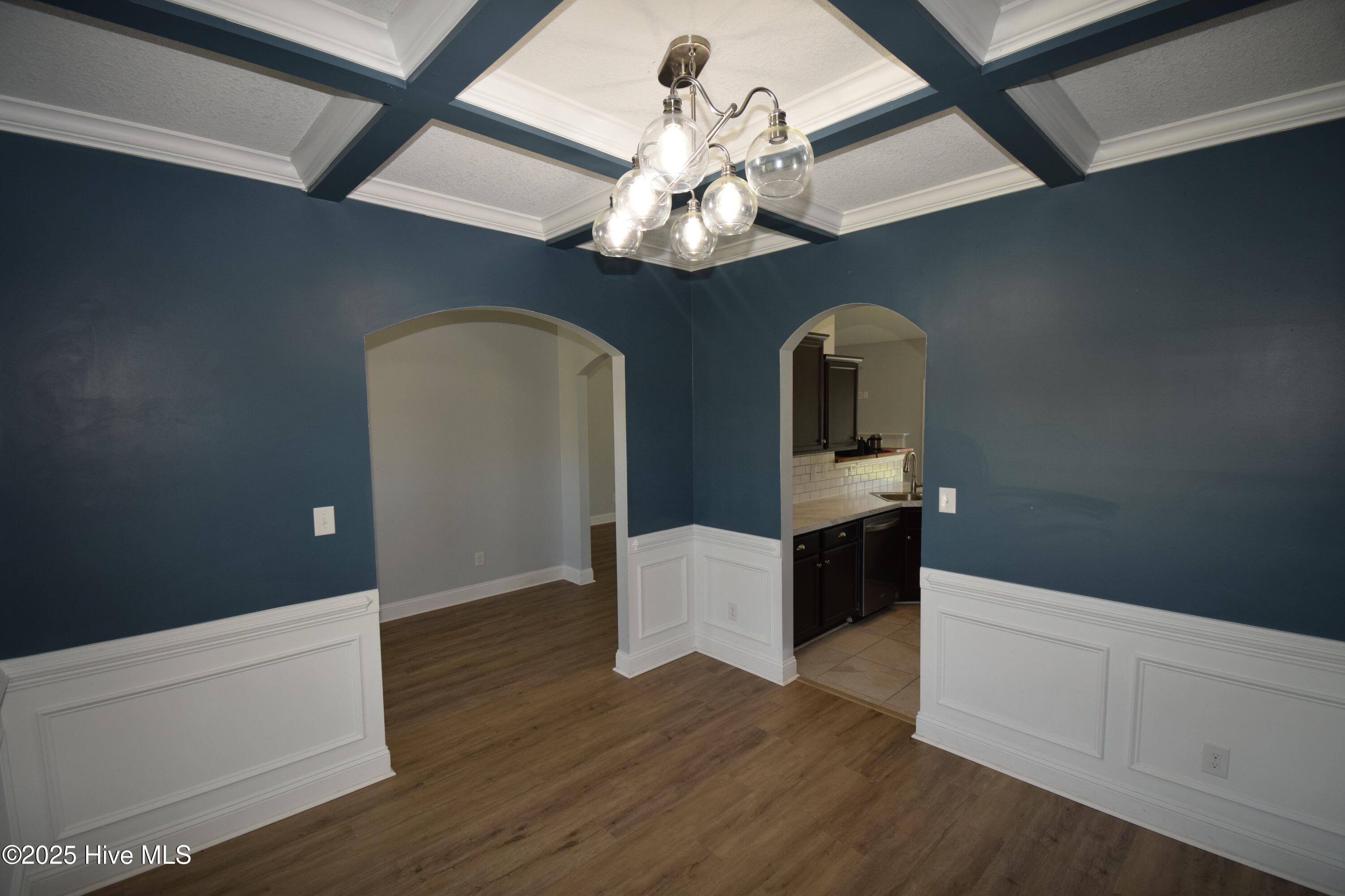 100515544 | Photo 15