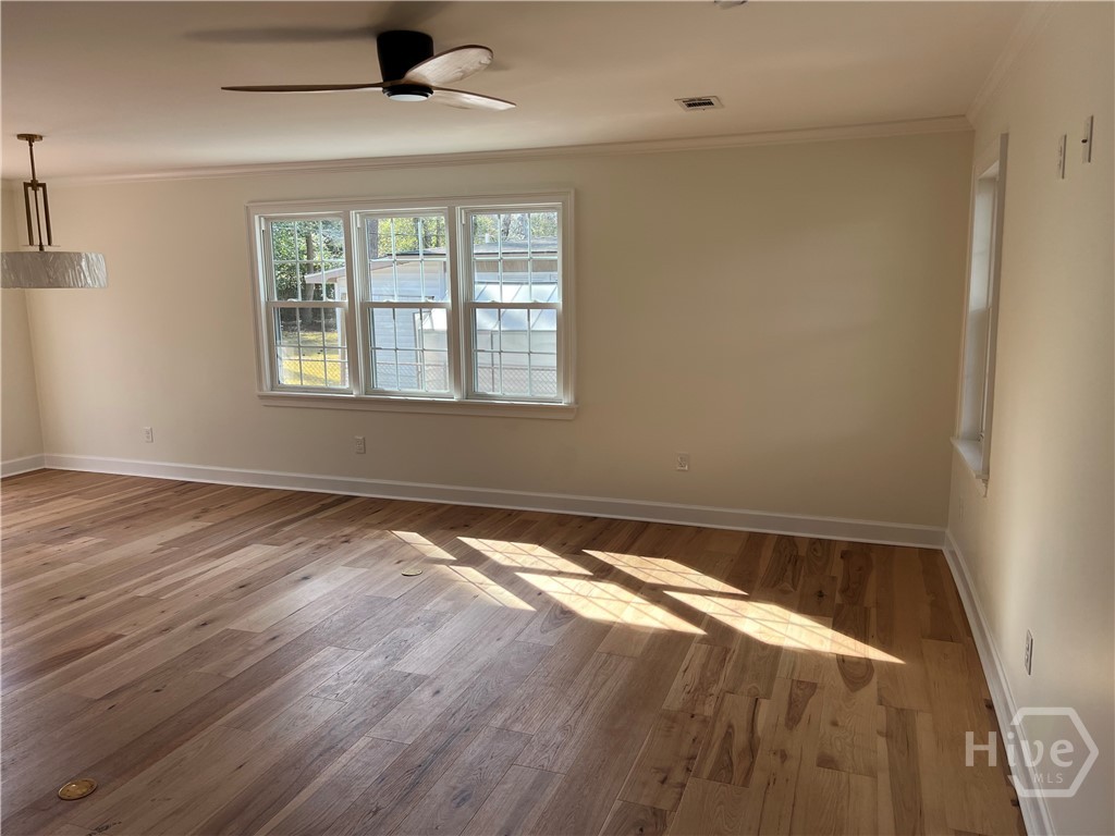 Photo 4 of Single family home for sale at 233 E Derenne Ave, Savannah, GA 31405 | MLS# SA353879 | Listing updated on 2026-10-28