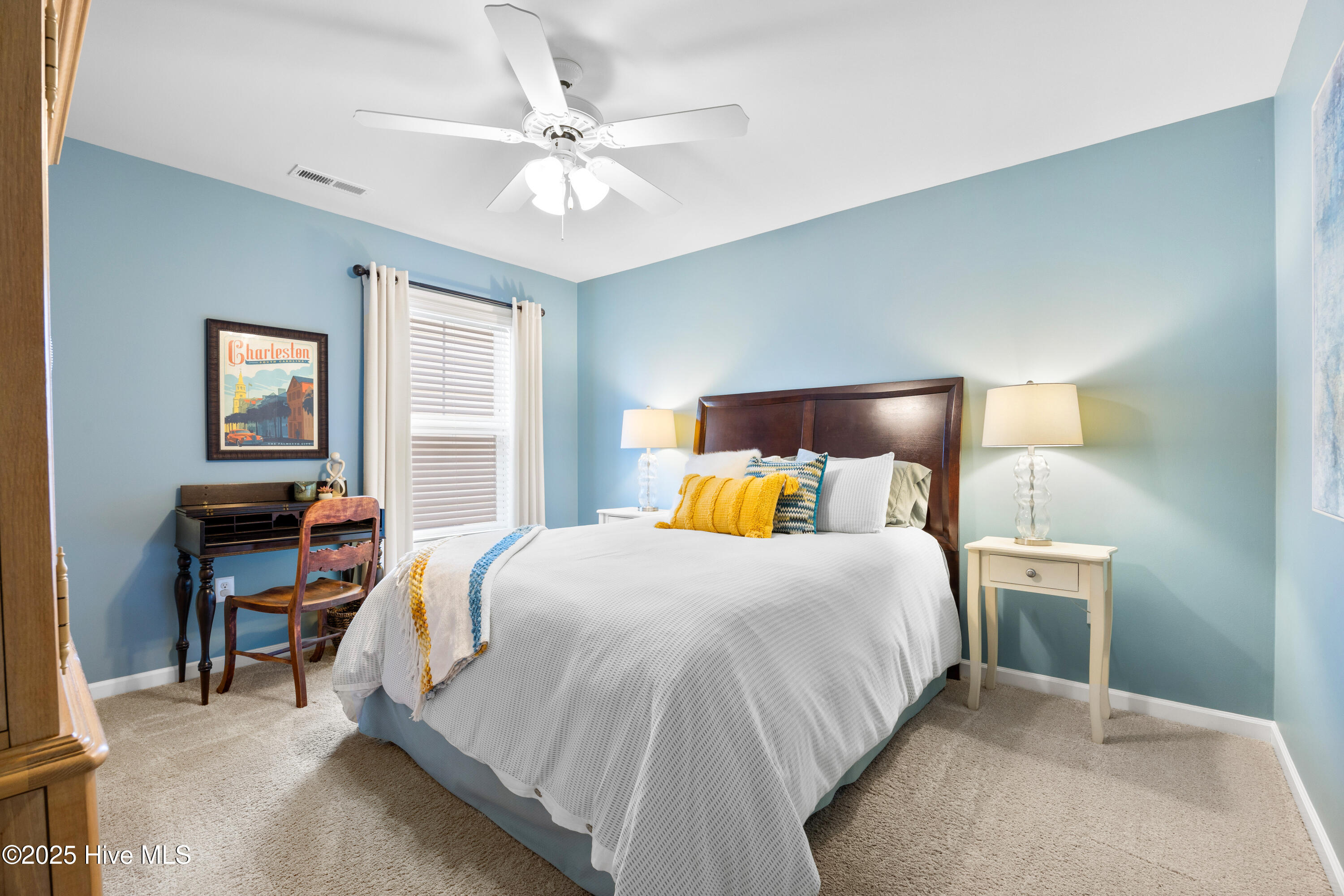 100534608 | Photo 25