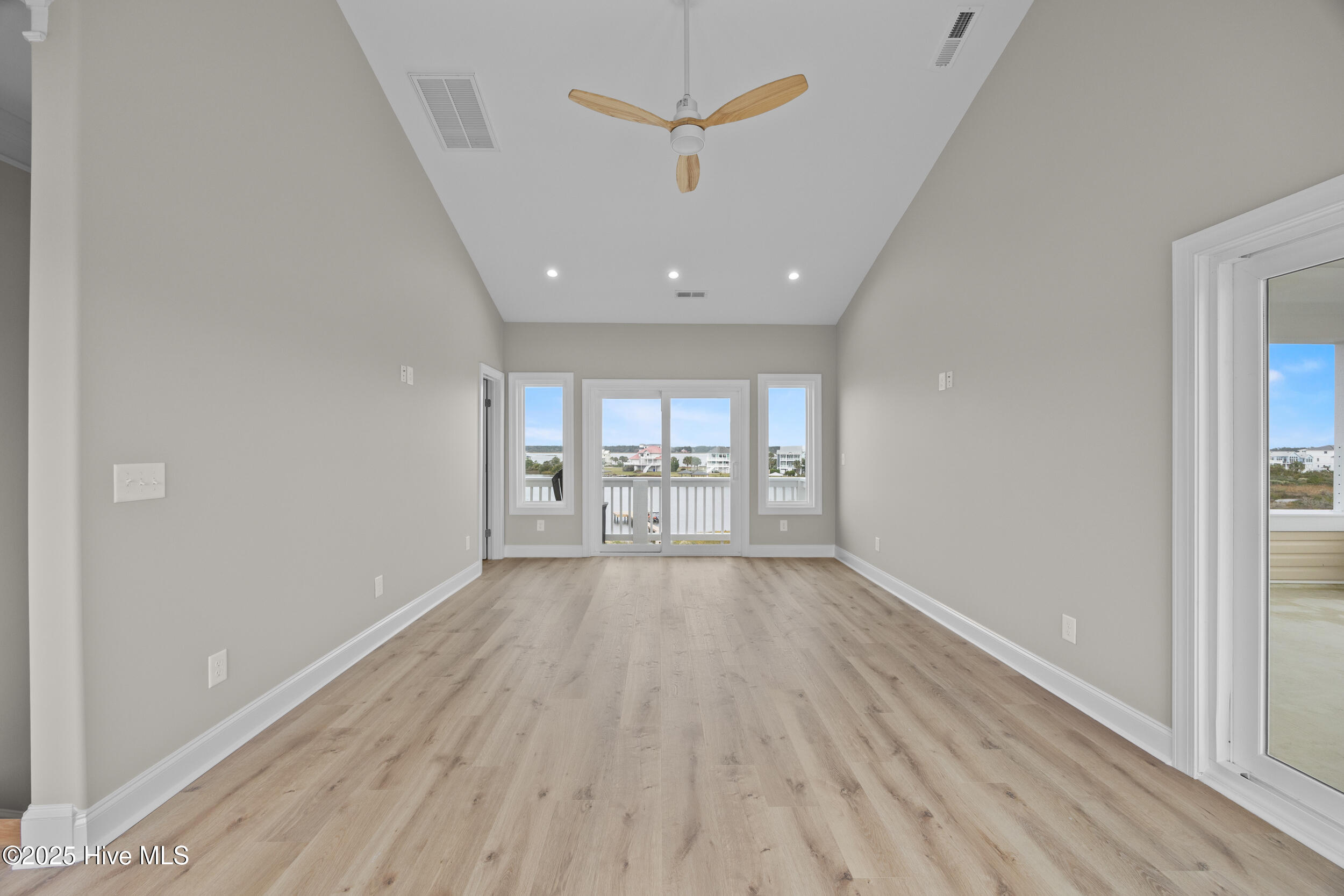 705 New River Inlet Road, North Topsail Beach, NC 28460 – photo 23: 78_living room