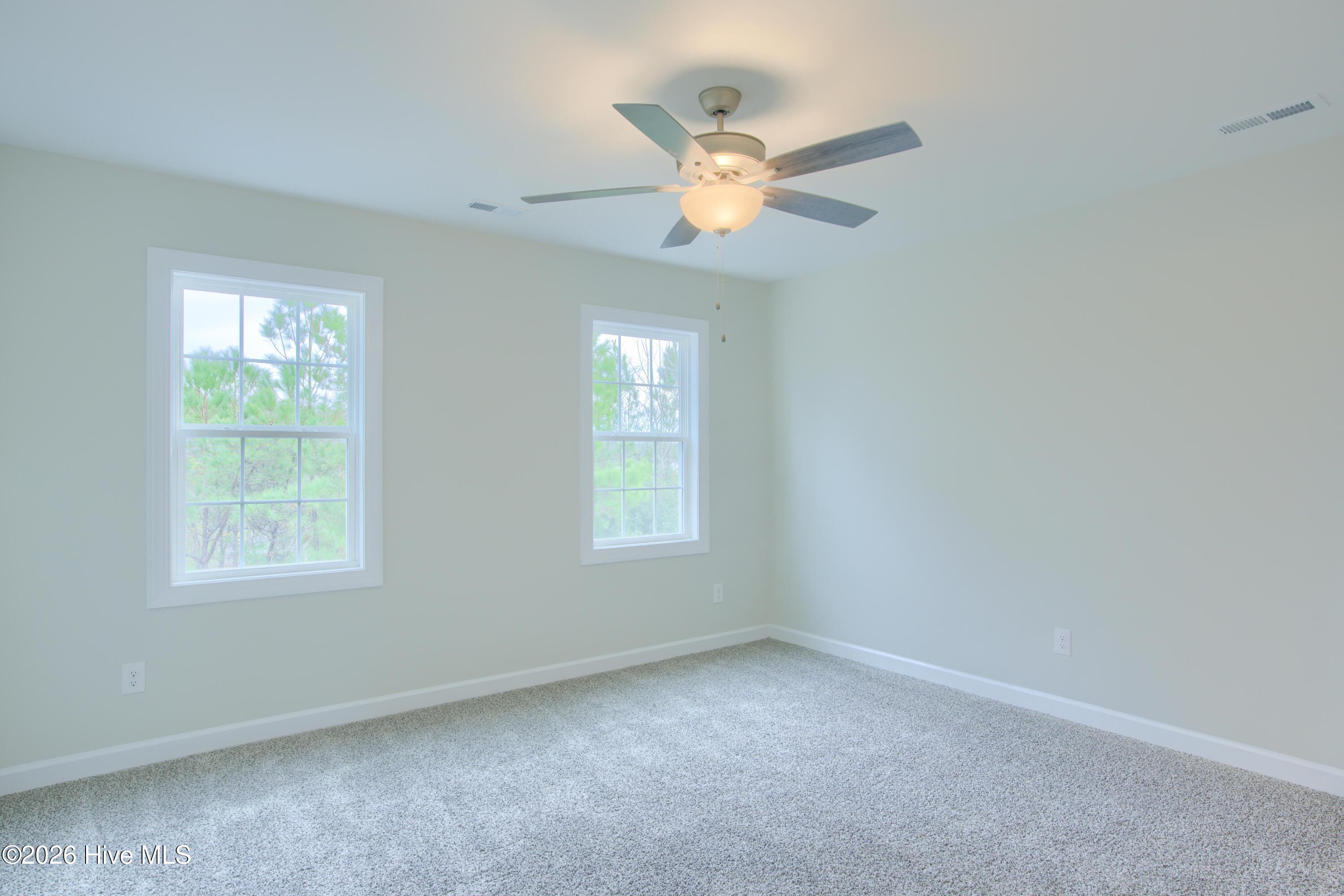 100527723 | Photo 23