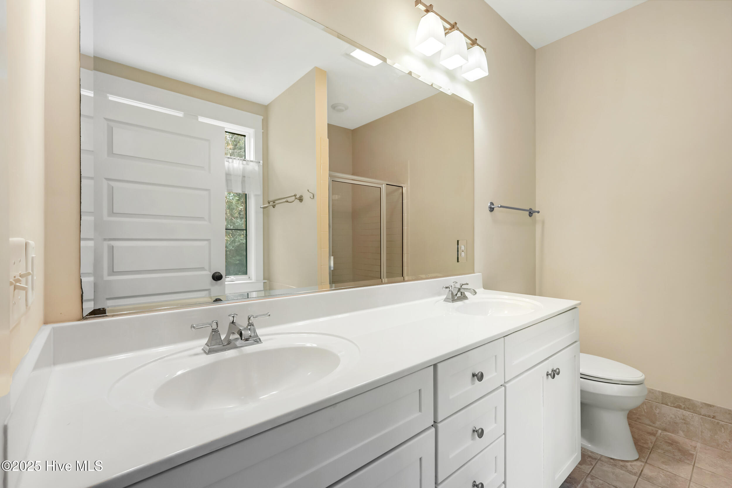 100544454 | Photo 20