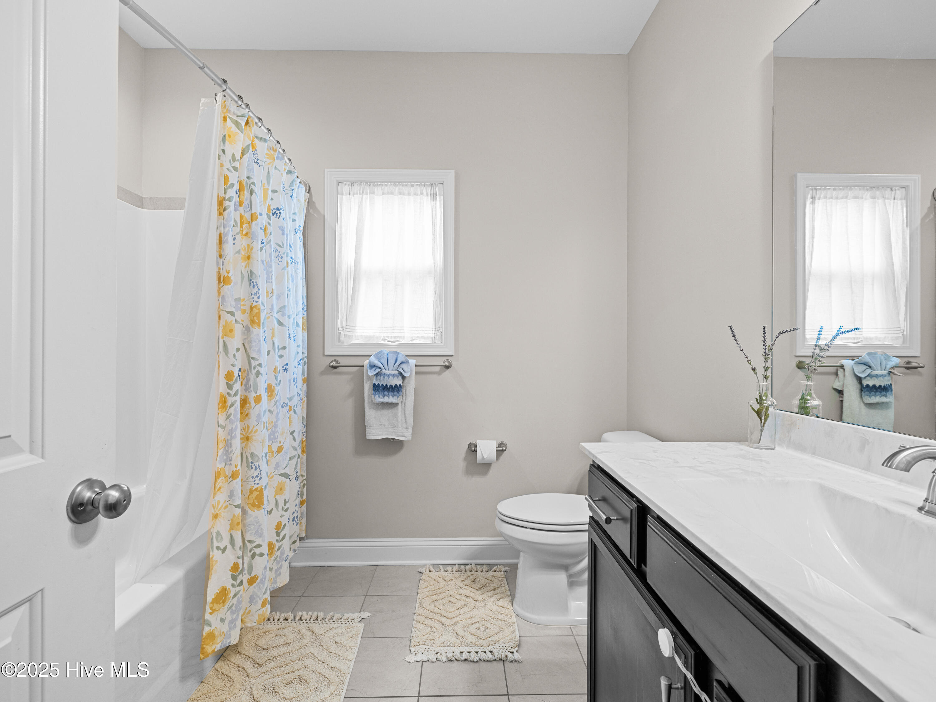 100535765 | Photo 54