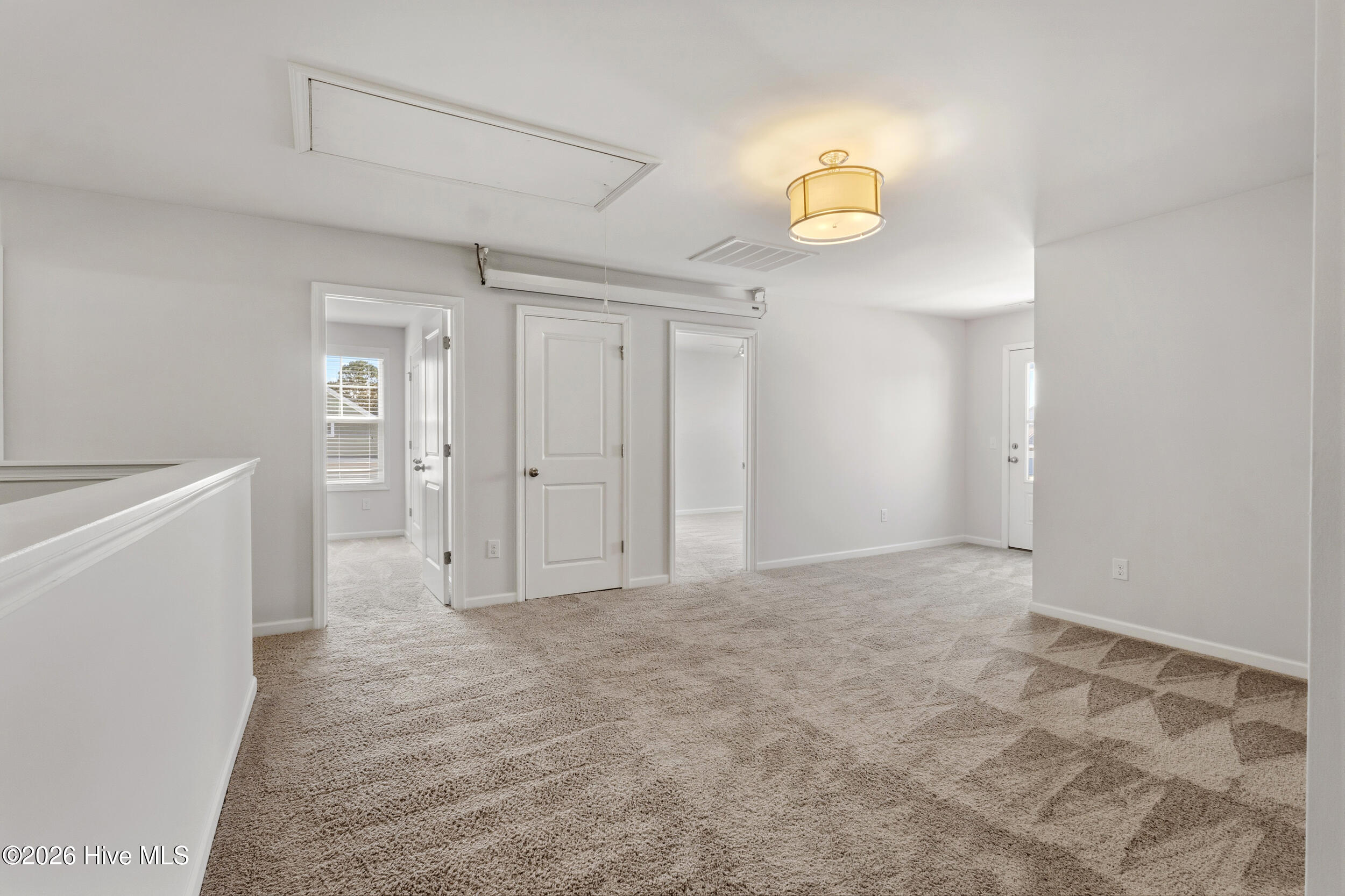 100561556 | Photo 28