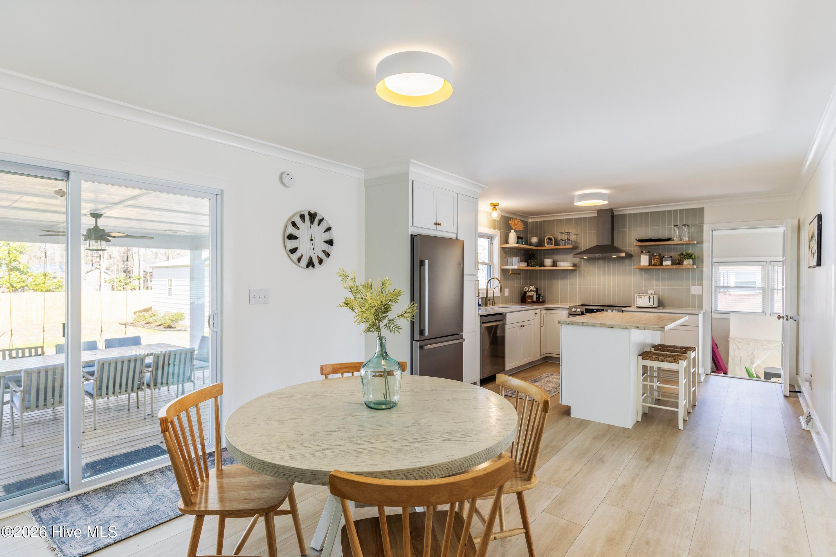 100547942 | Photo 22