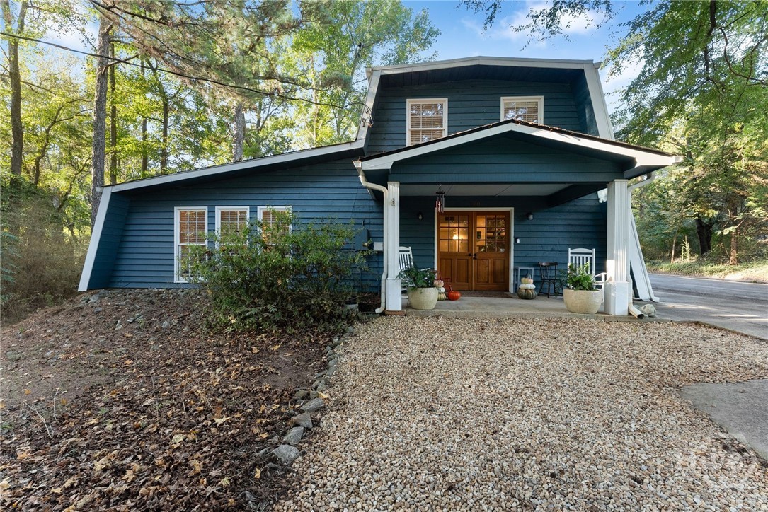 100 Hidden Hills Lane