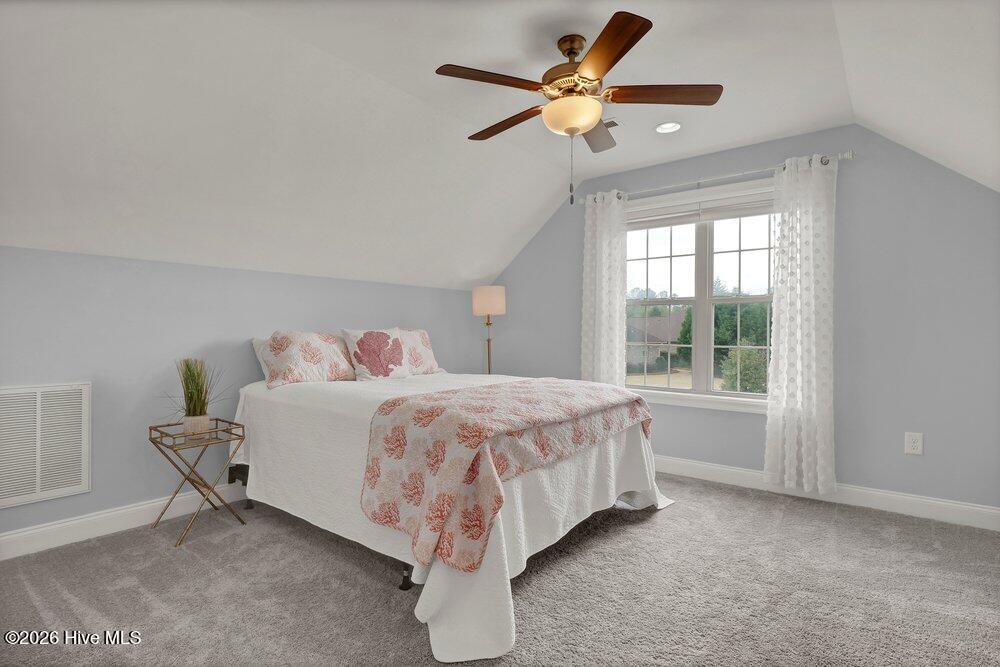 100560096 | Photo 22