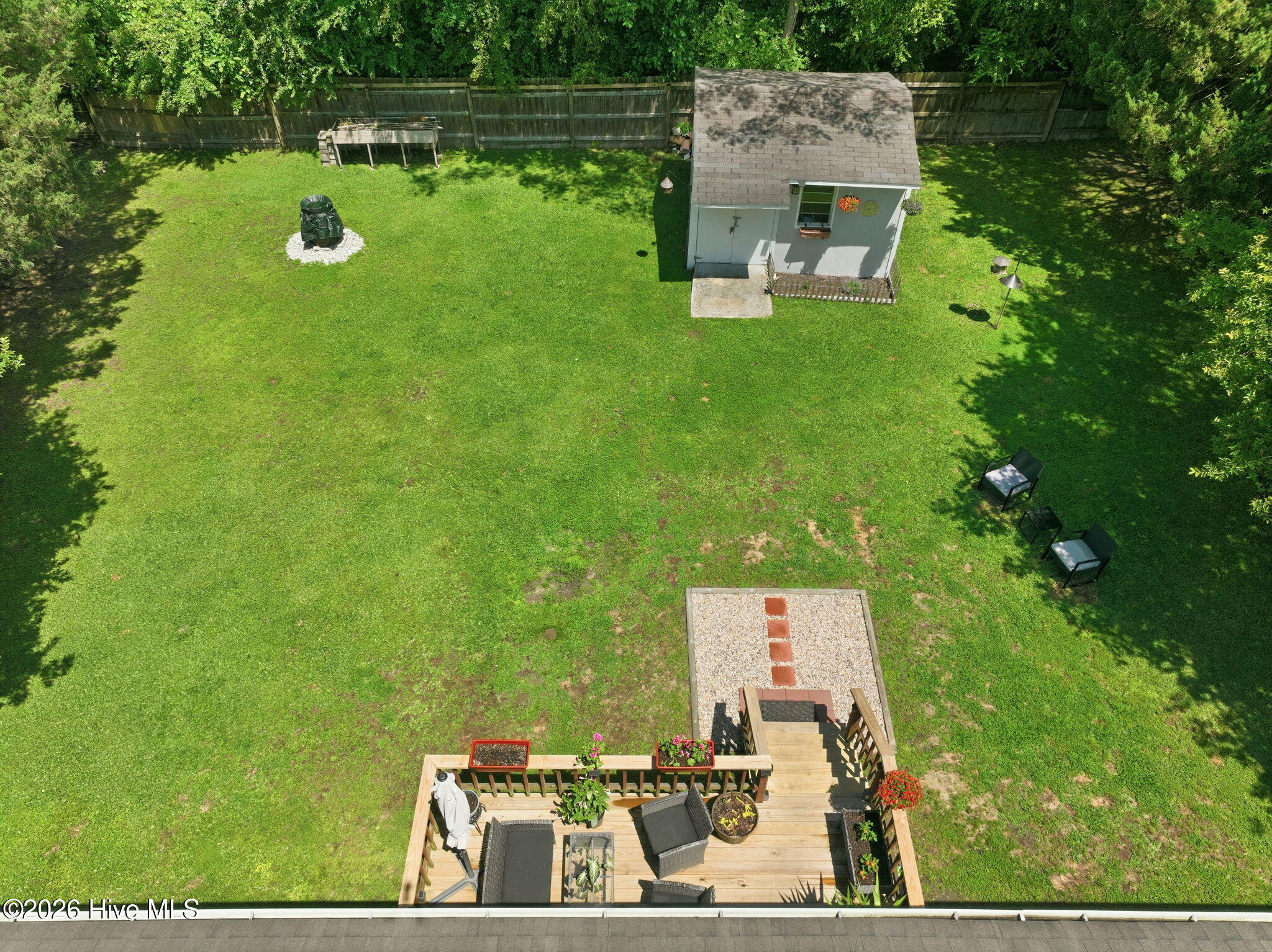 100572763 | Photo 49