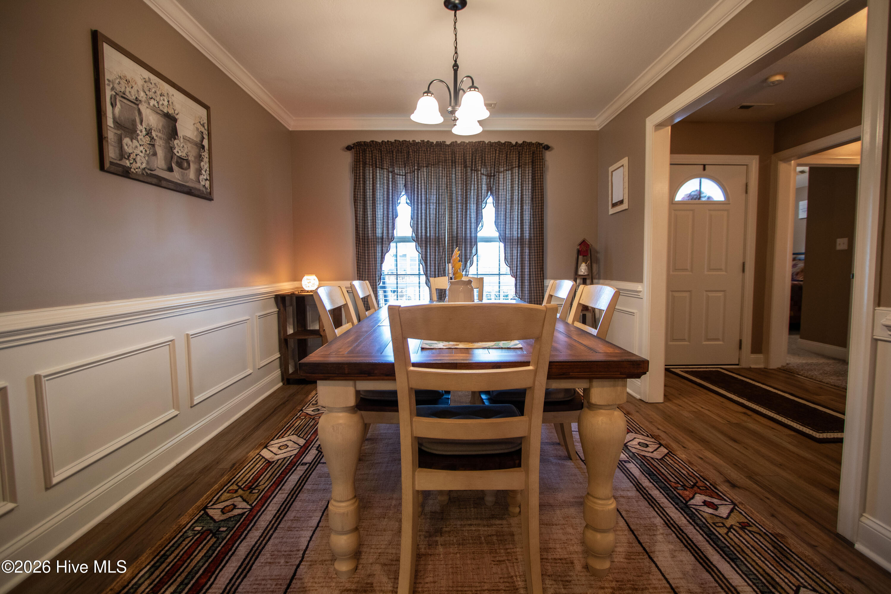 100569230 | Photo 12