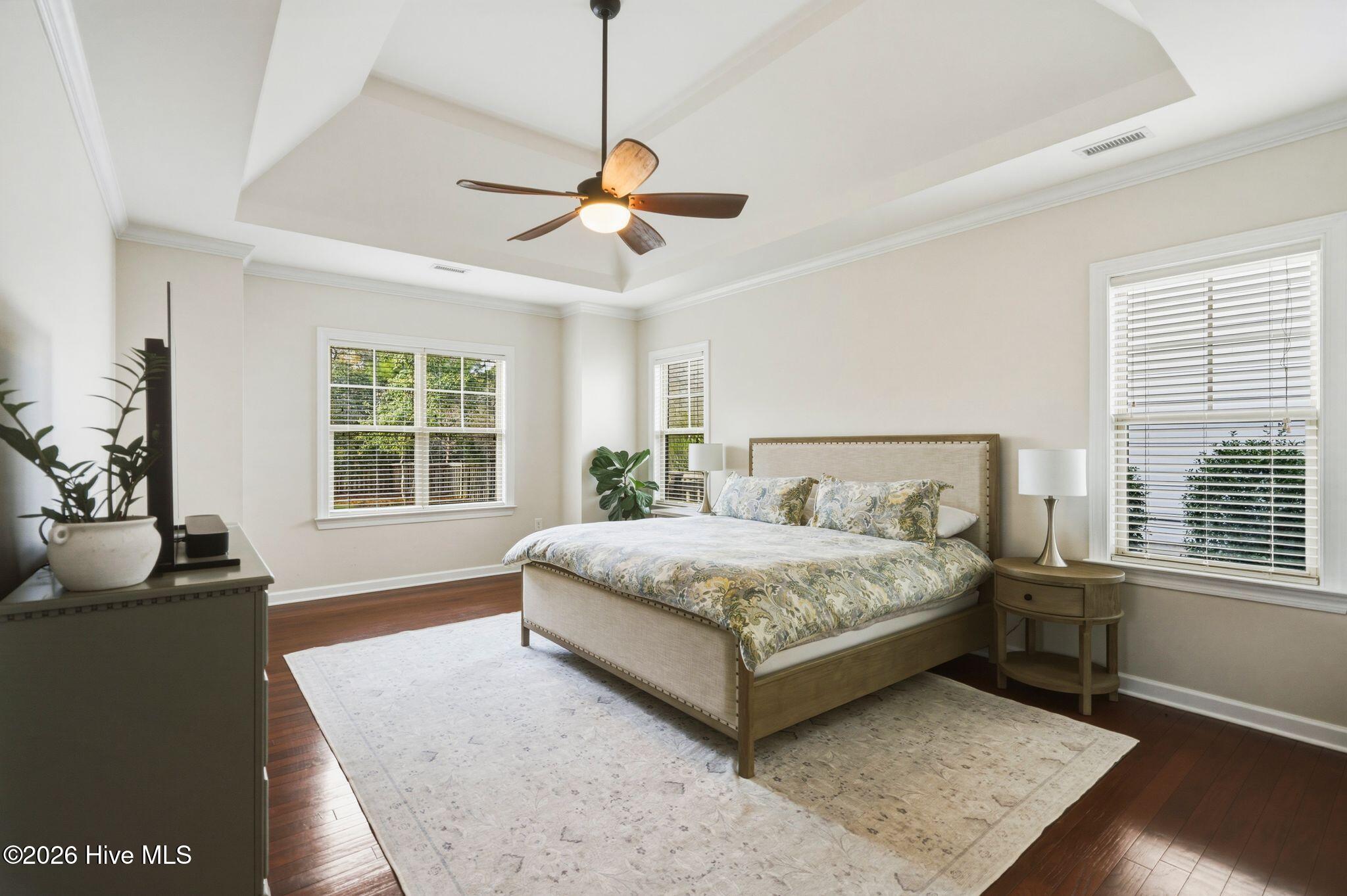 100562110 | Photo 26