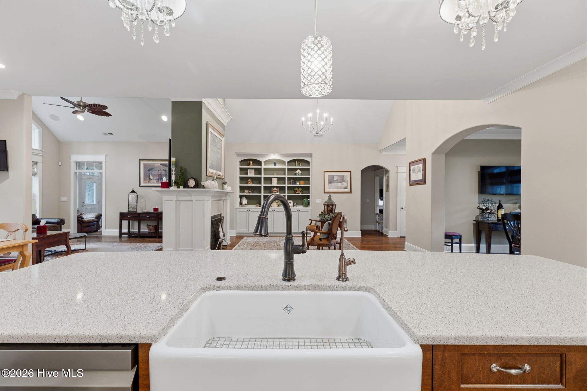 100554087 | Photo 12