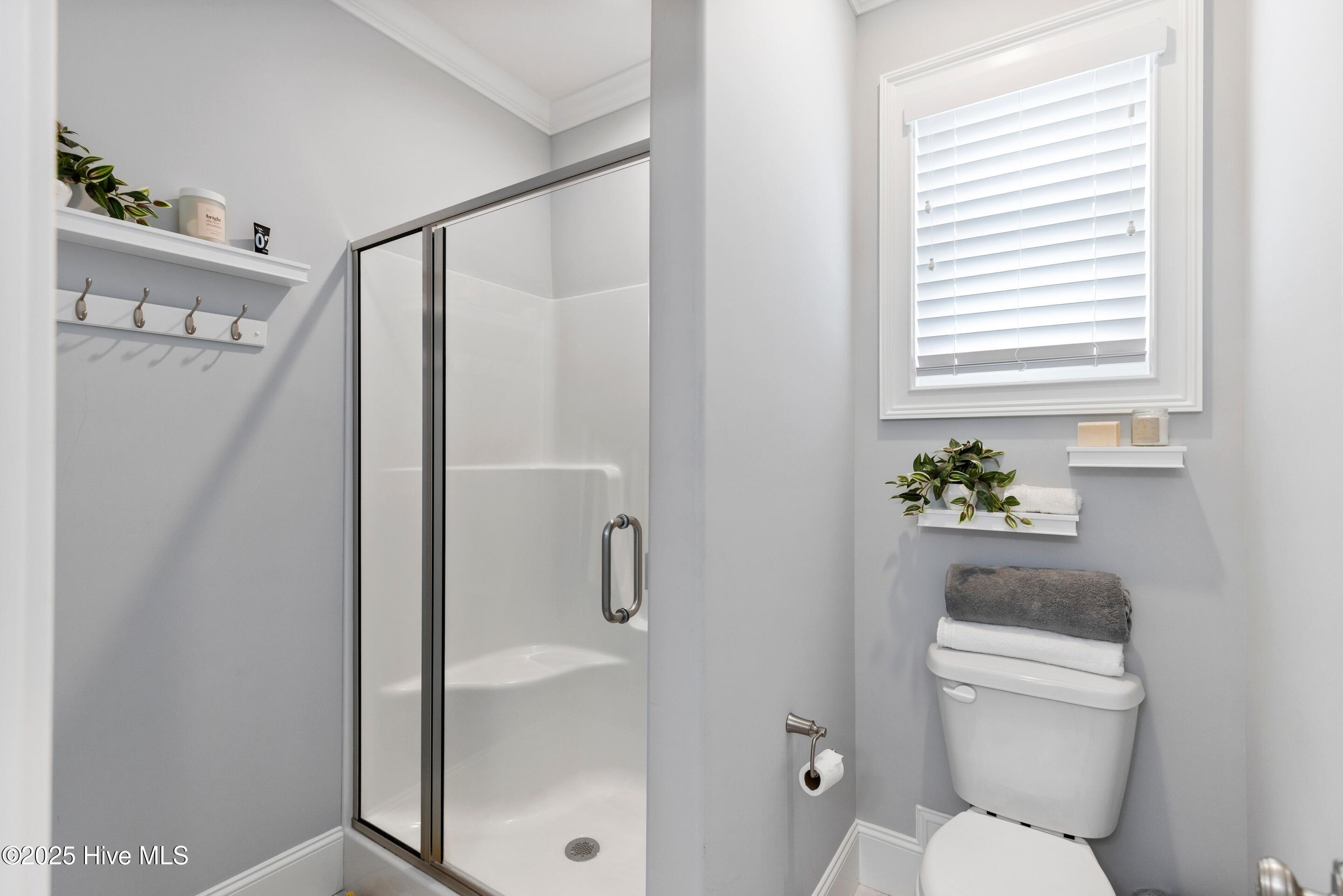 100532410 | Photo 61