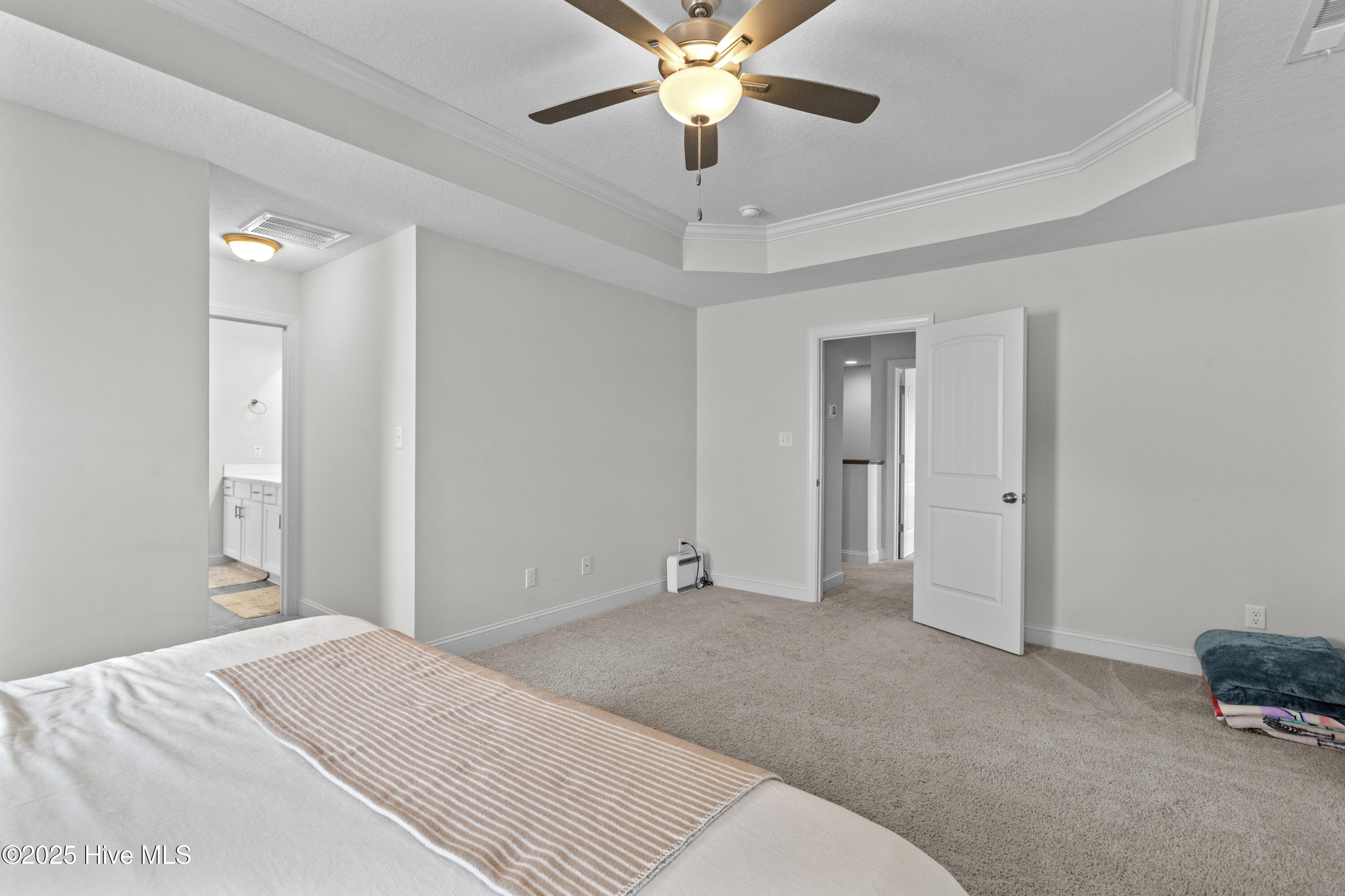 100504313 | Photo 16