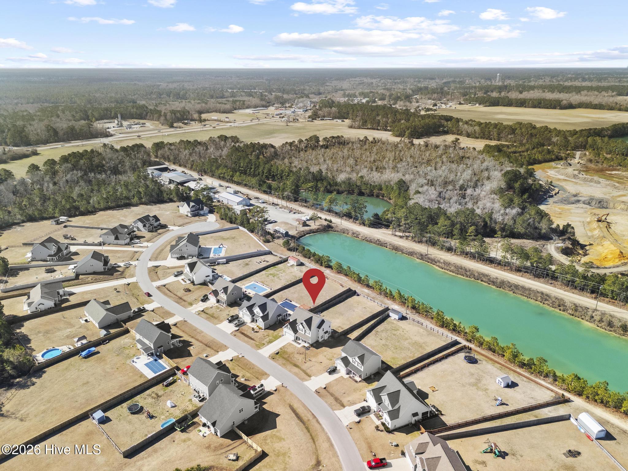 100557095 | Photo 45