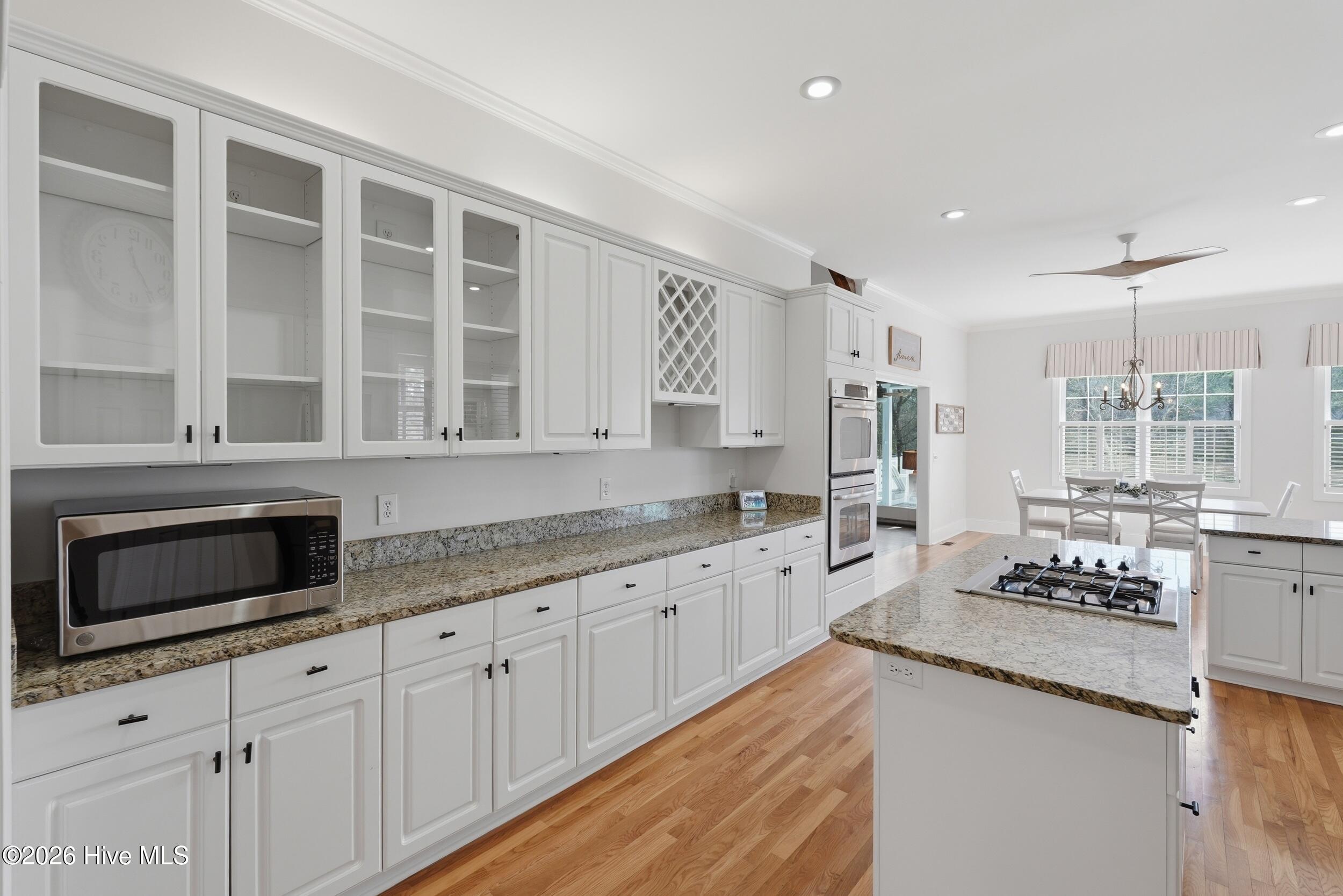 100559694 | Photo 15