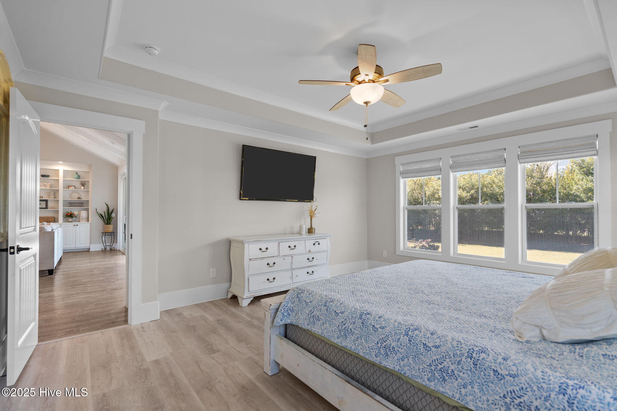 100536162 | Photo 24