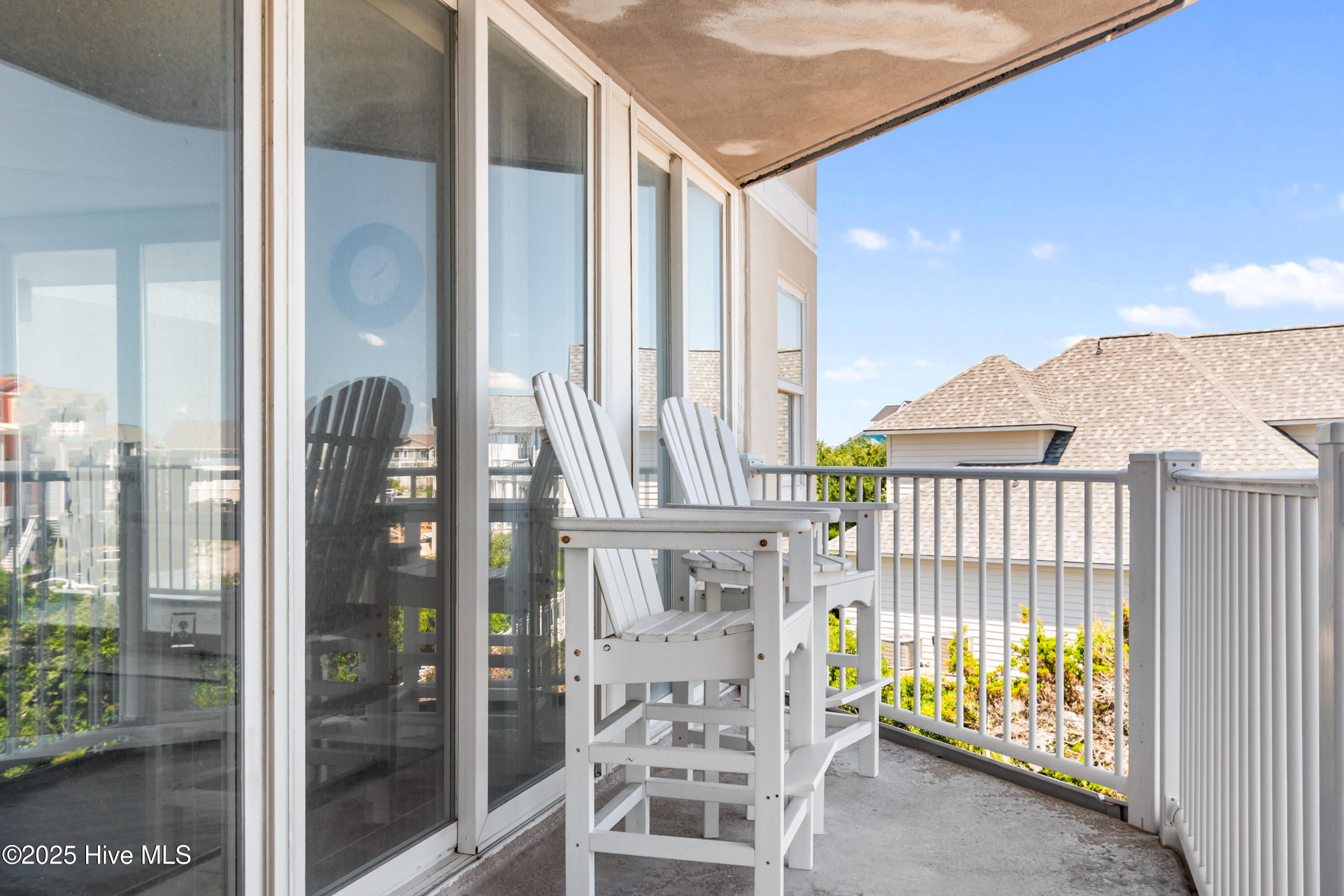 100510690 | Photo 20