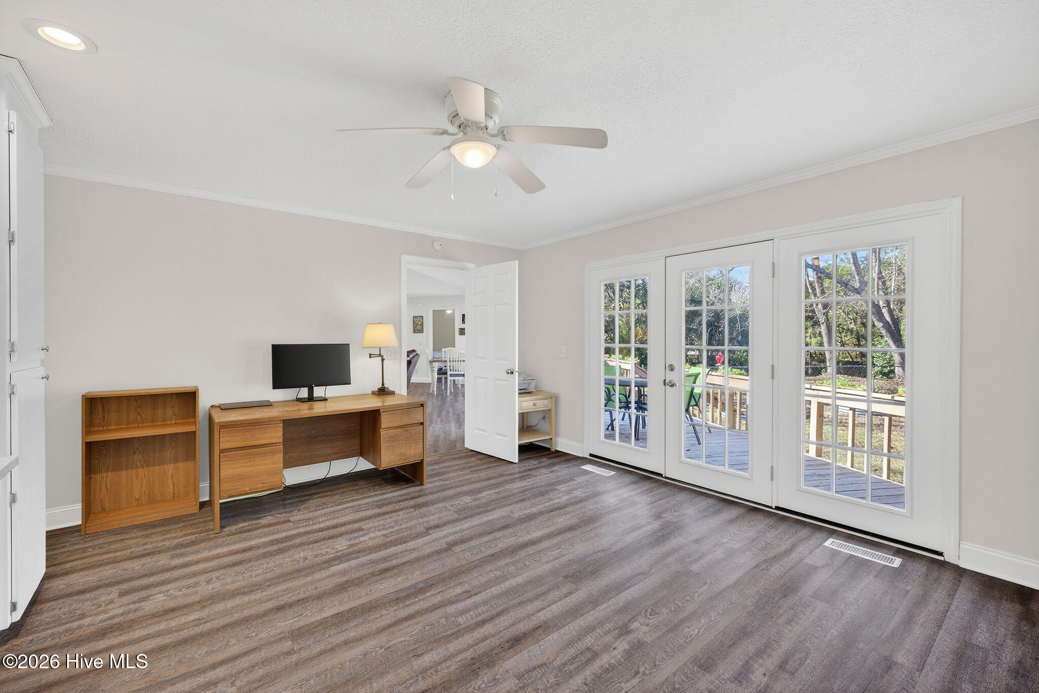 100552552 | Photo 22