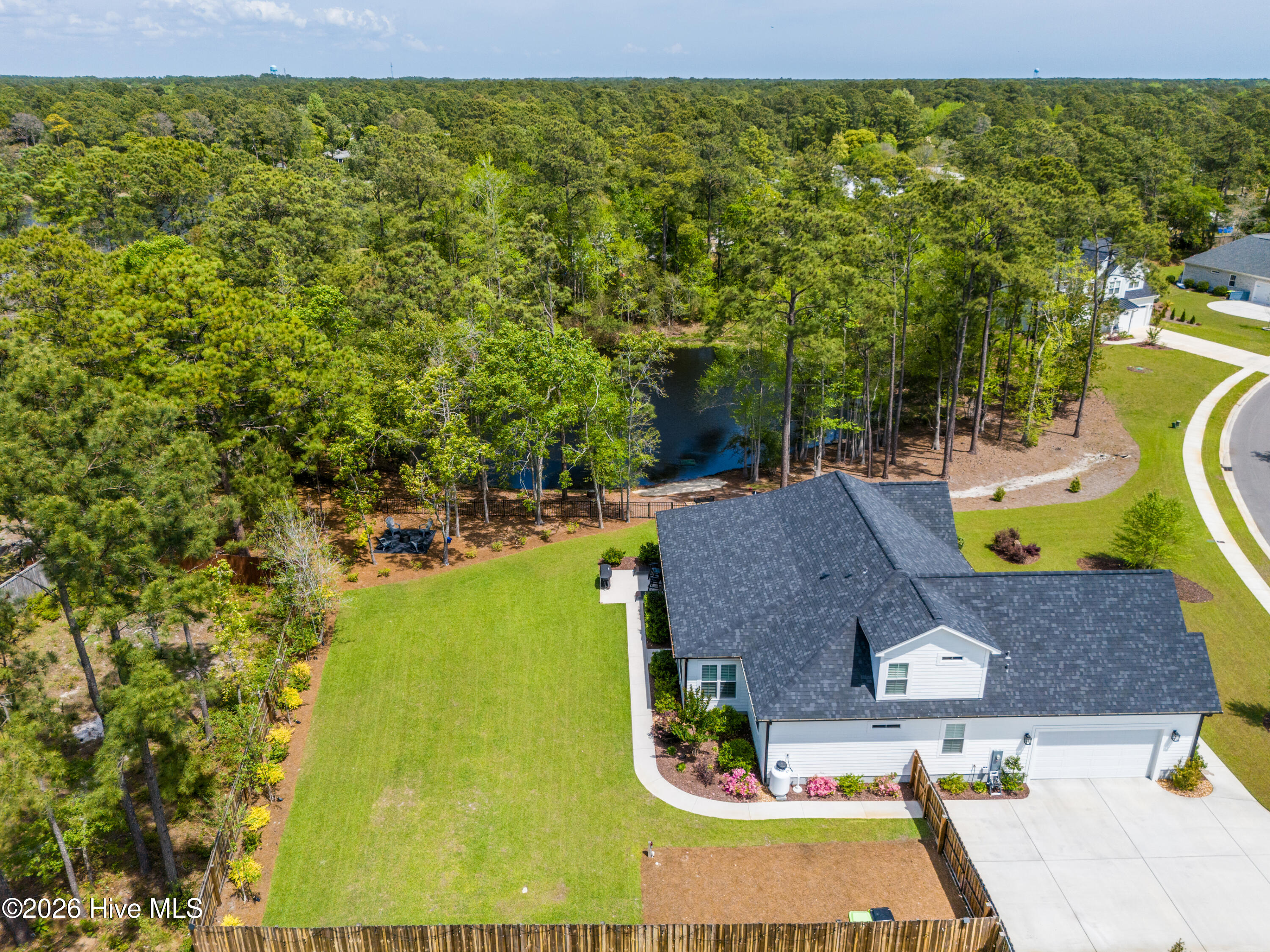 100567366 | Photo 56