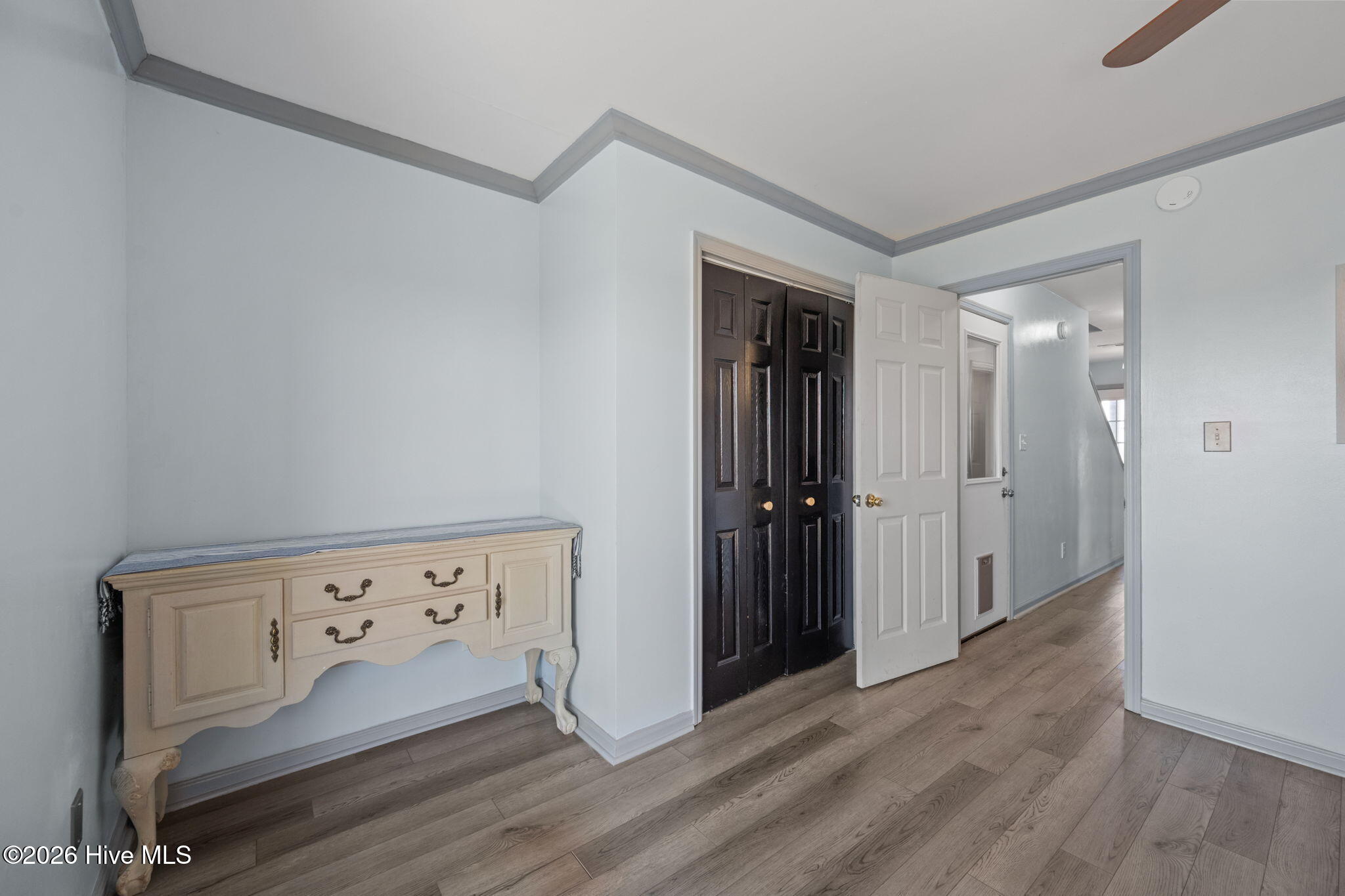 100560162 | Photo 27