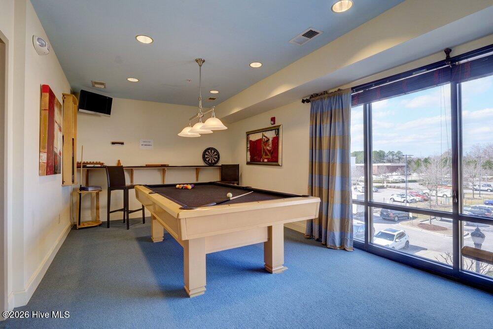 100570367 | Photo 31