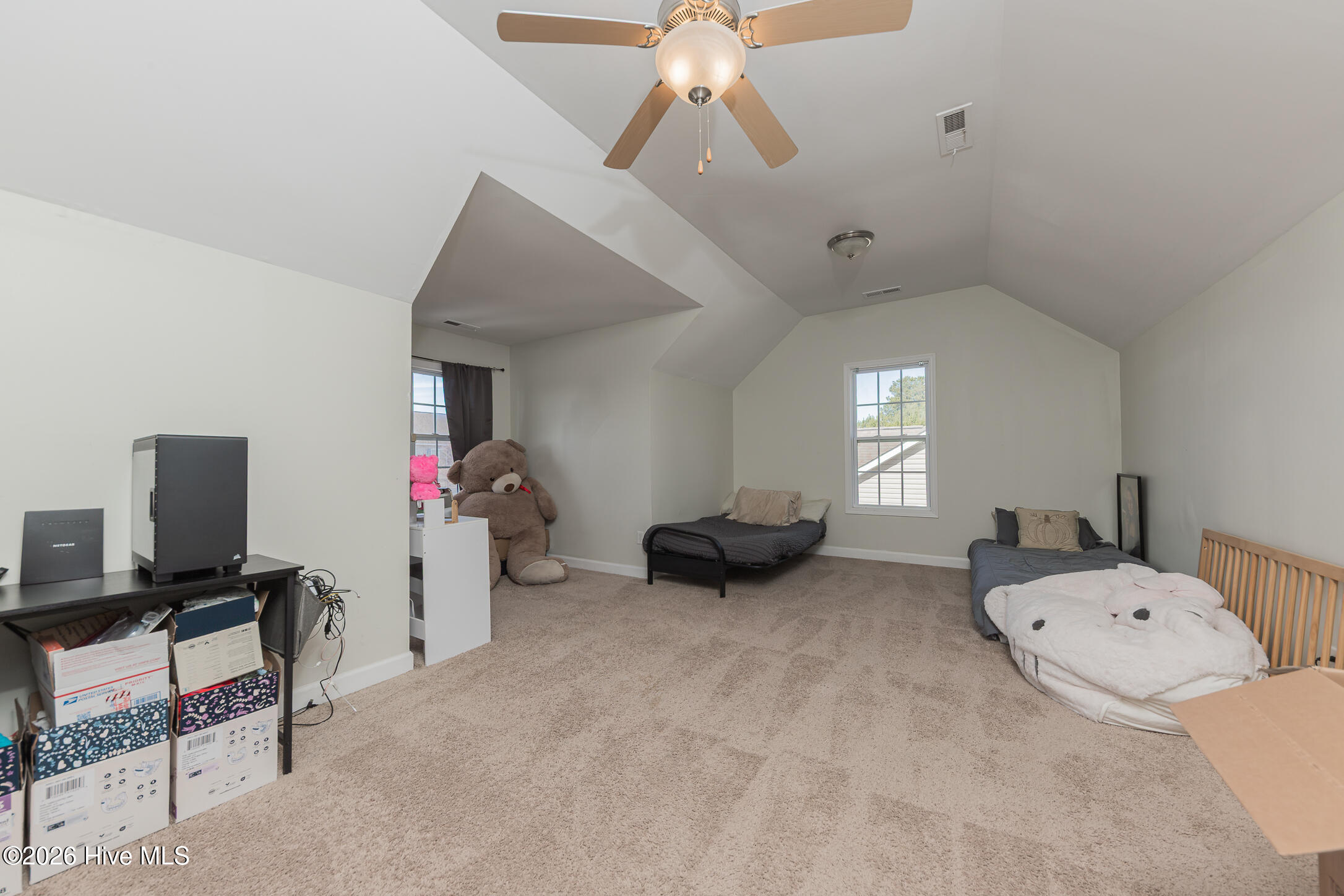 100554733 | Photo 33