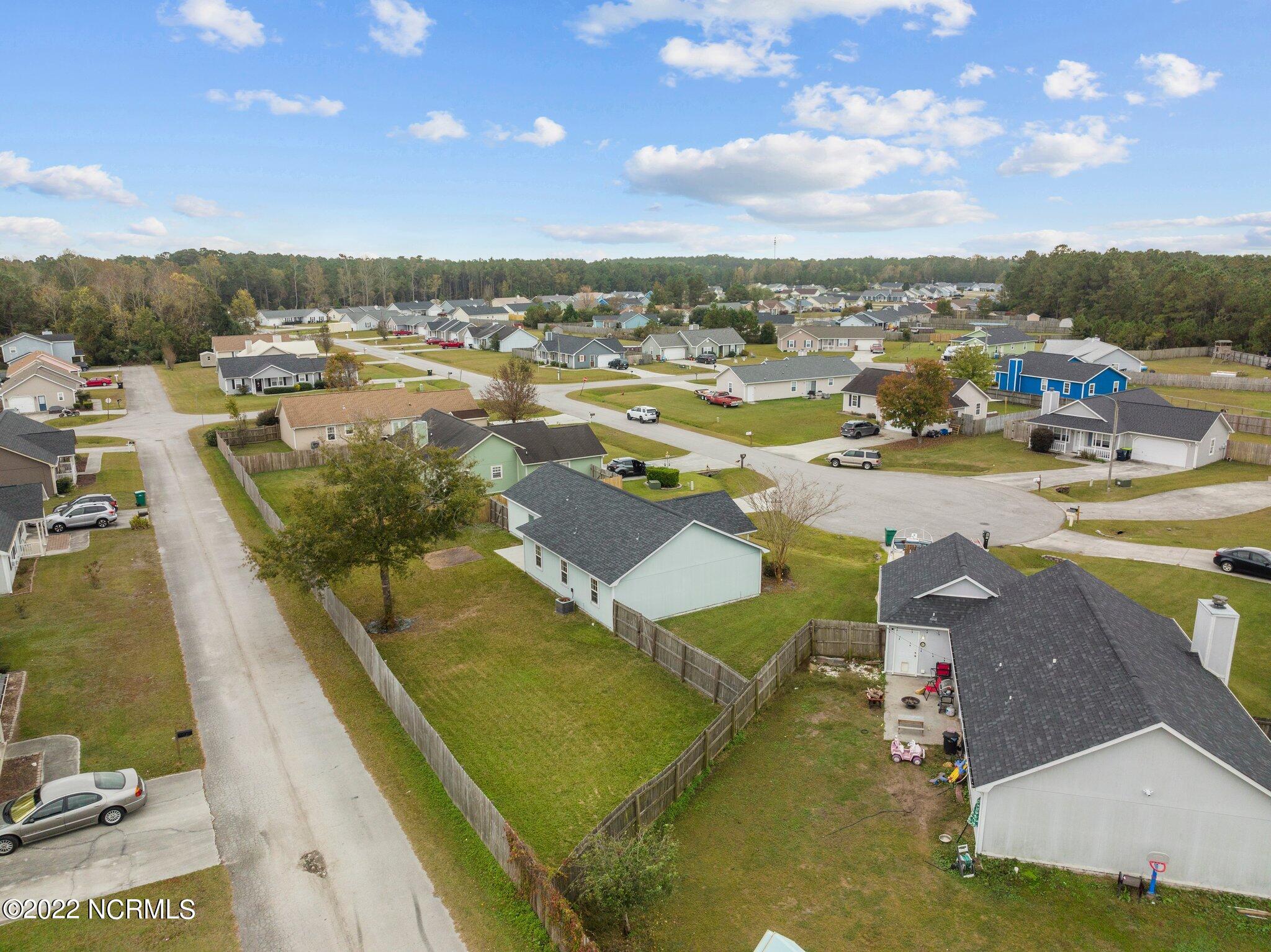 100550244 | Photo 35