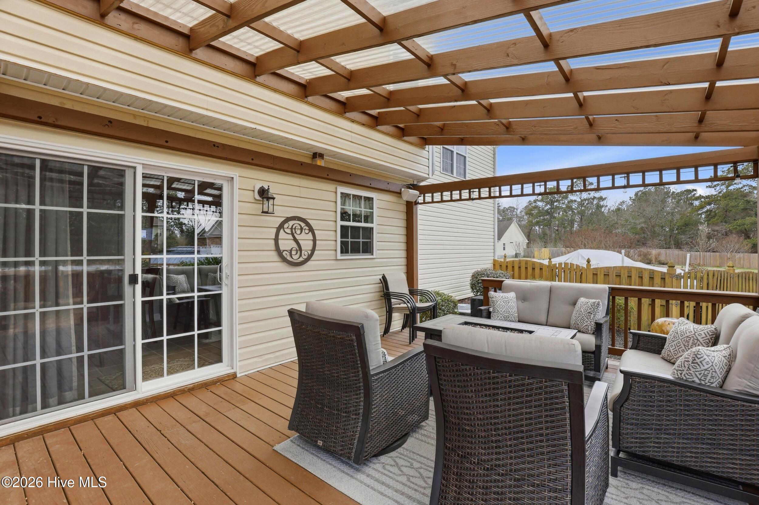 100558119 | Photo 39