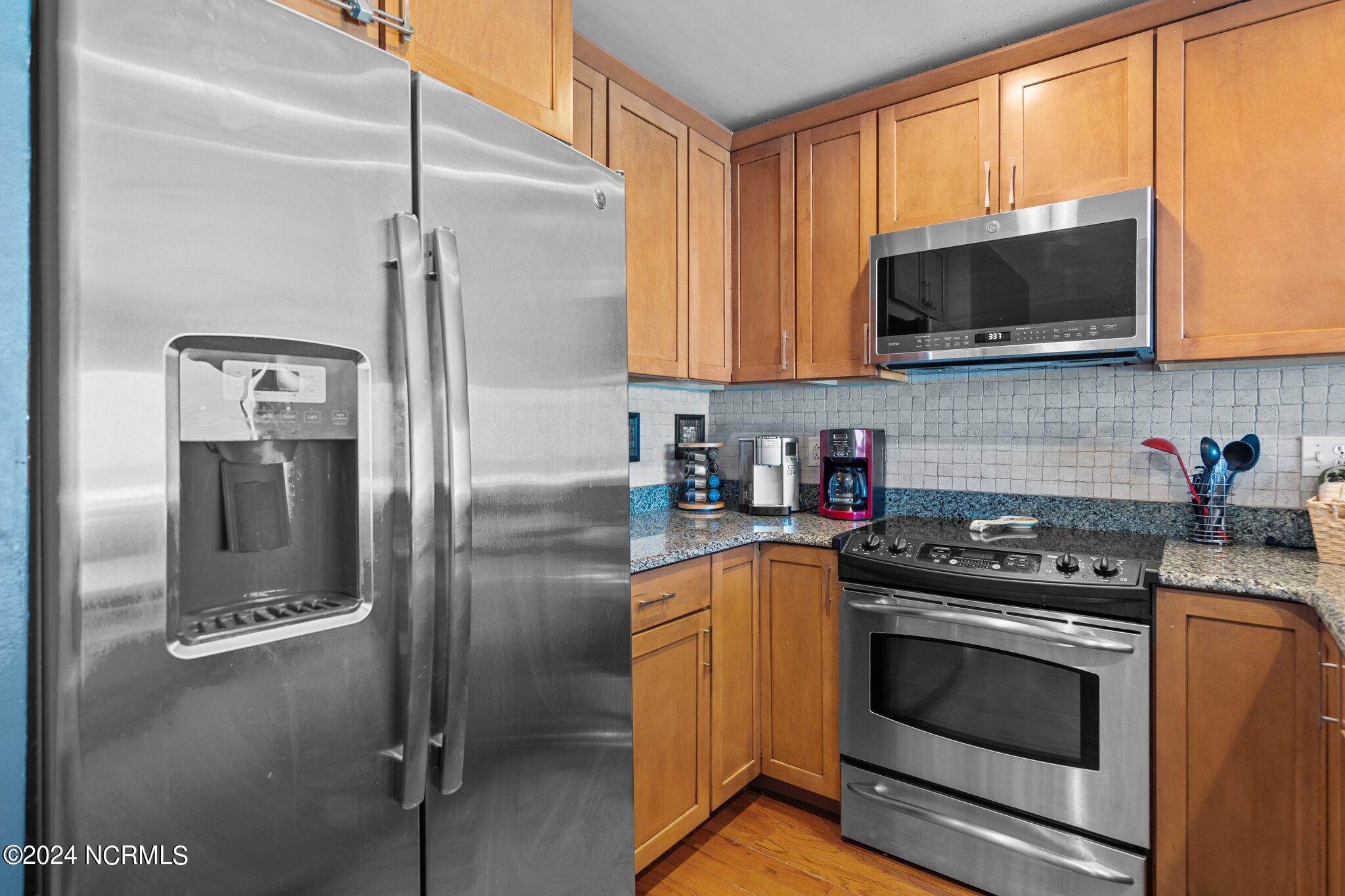 1308 Carolina Beach Avenue N 3a, Carolina Beach, NC 28428 – photo 12: 39-web-or-mls-DSC09849