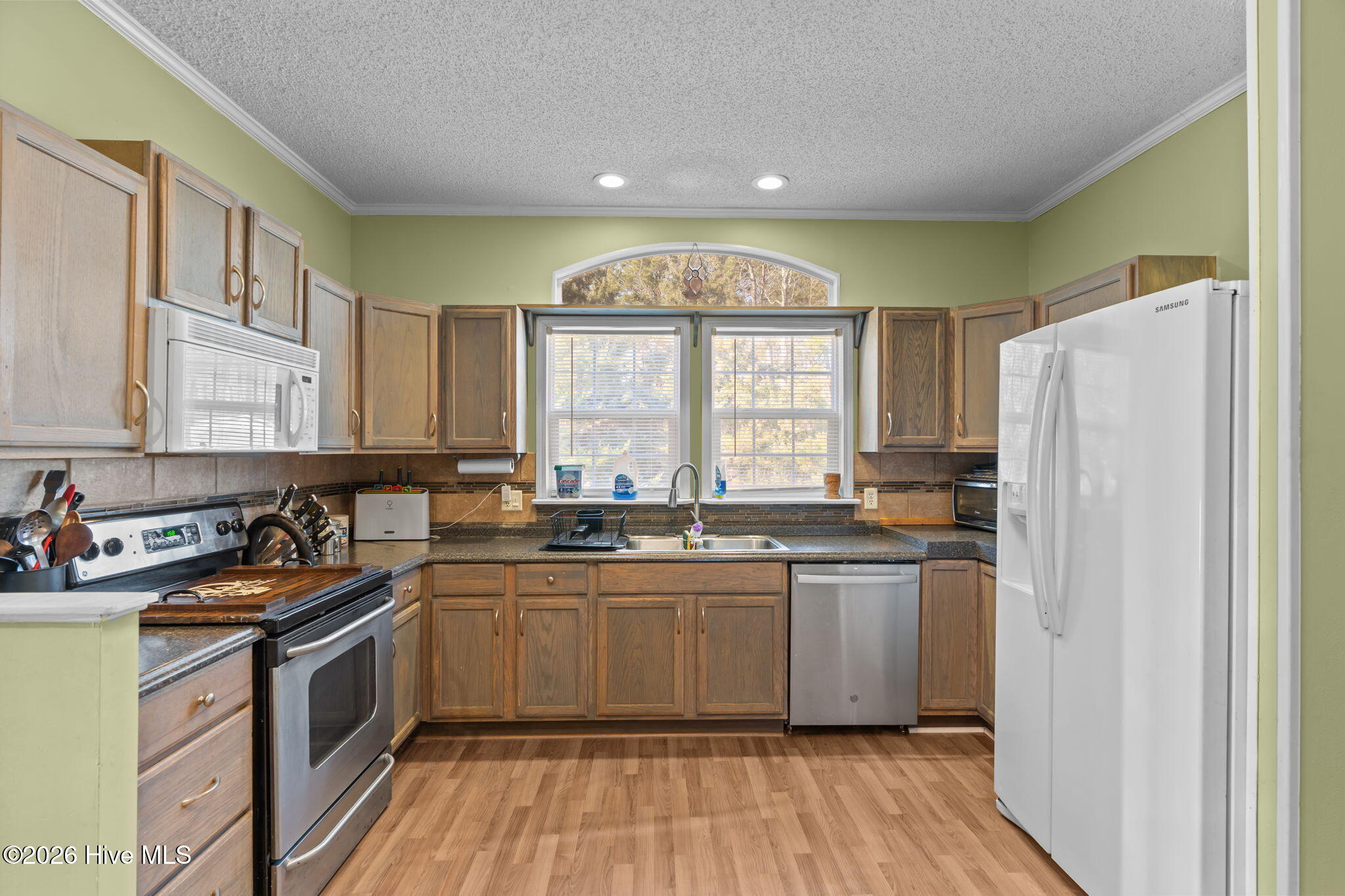 100544369 | Photo 12