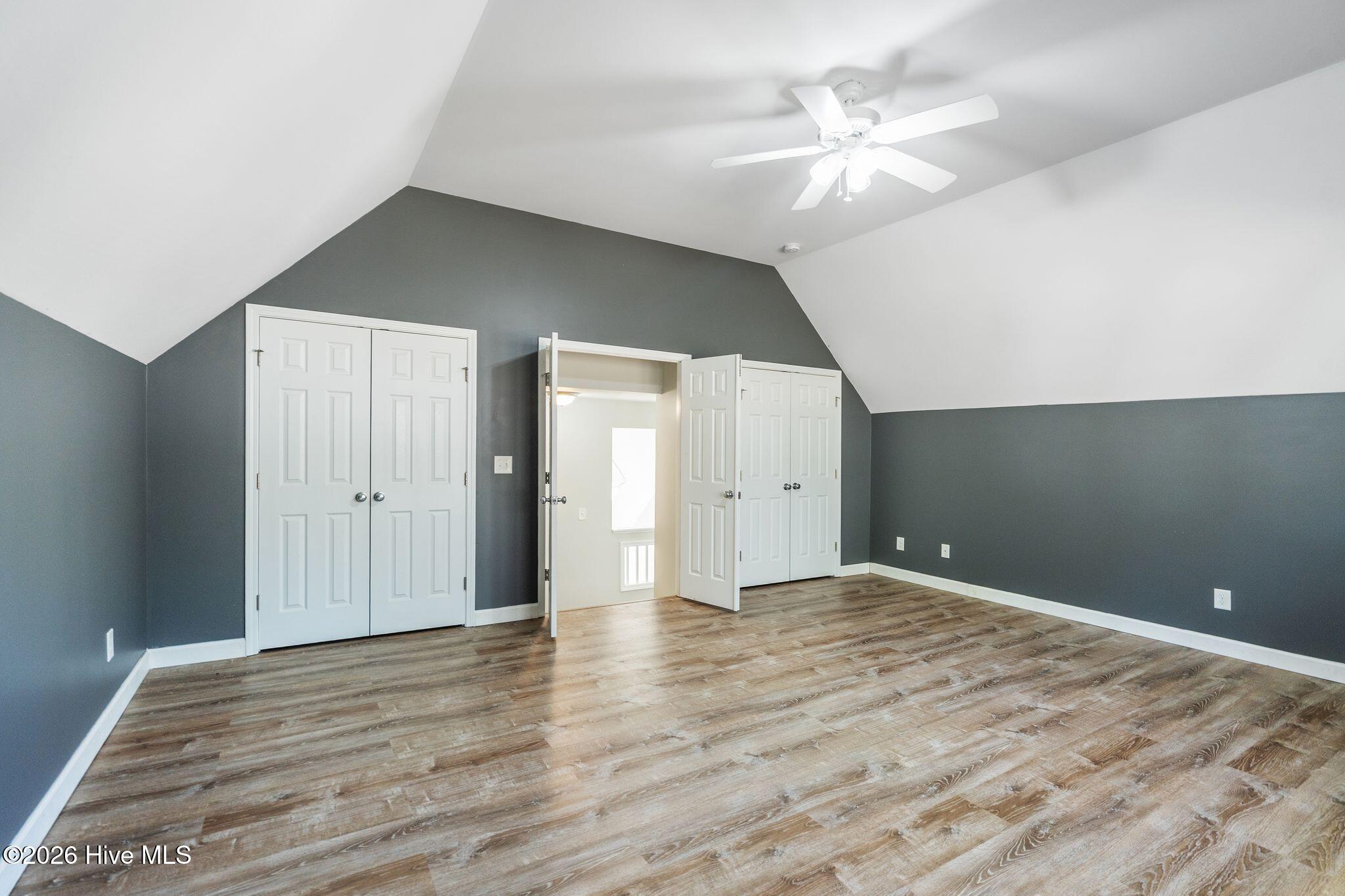 100558662 | Photo 46