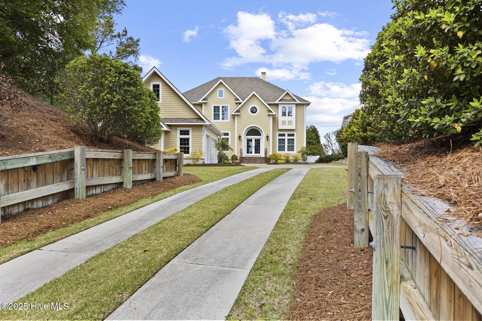 100567588 | Photo 44