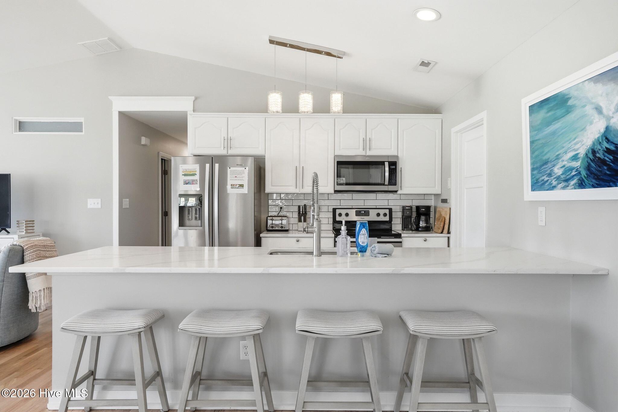 100558561 | Photo 30