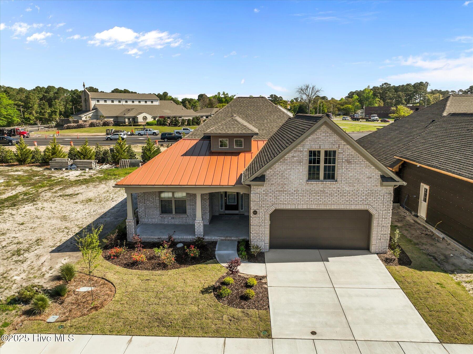 100501271 | Photo 33