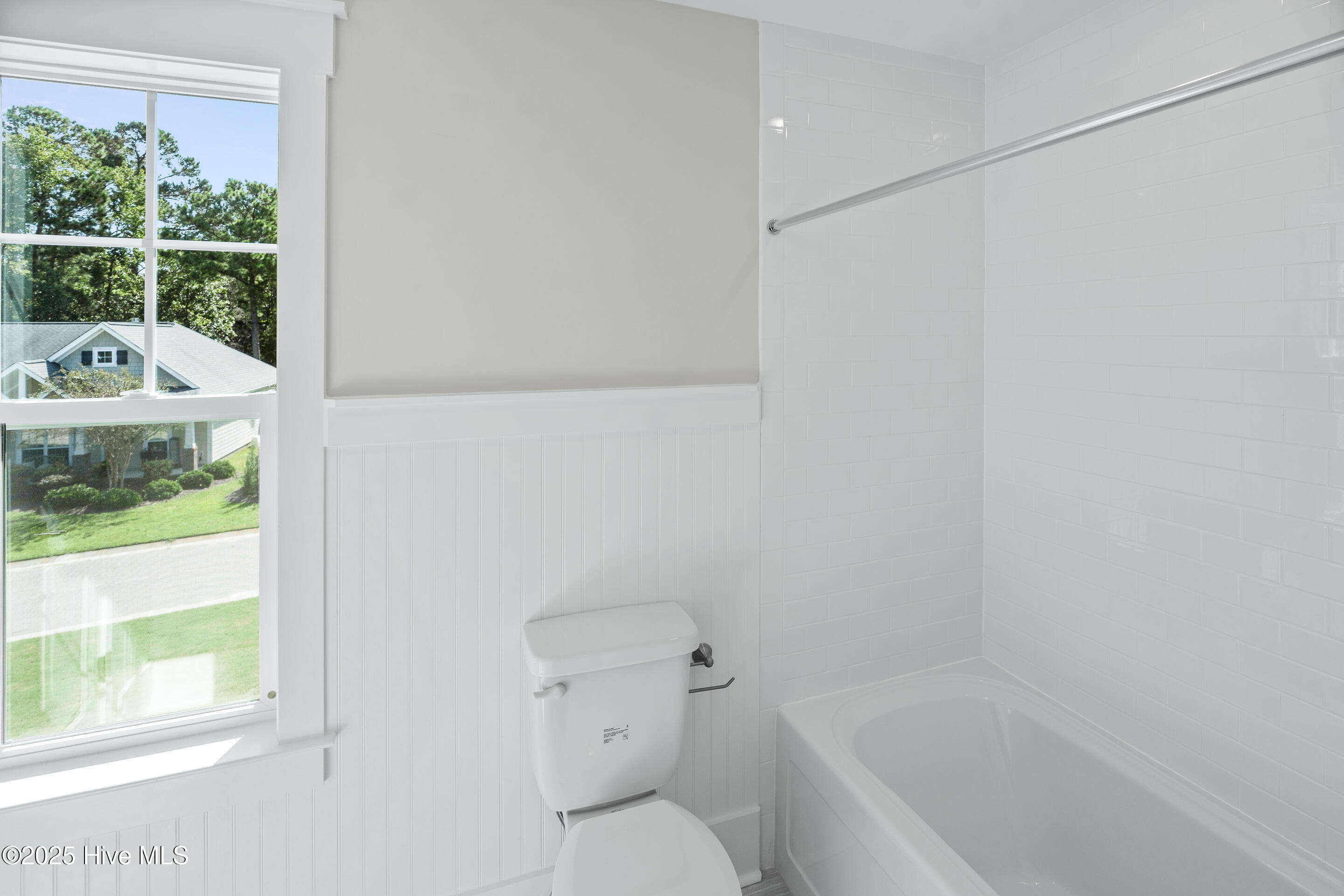 100521793 | Photo 35