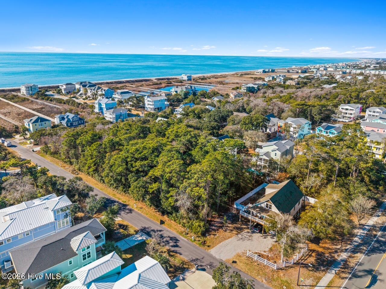 100549758 | Photo 11