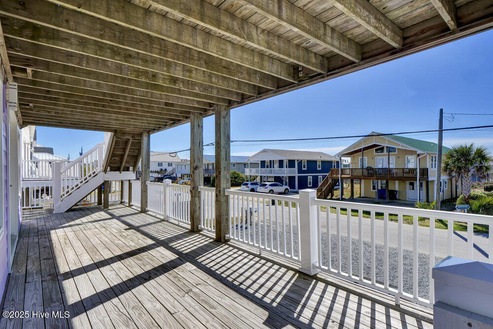 100533445 | Photo 49