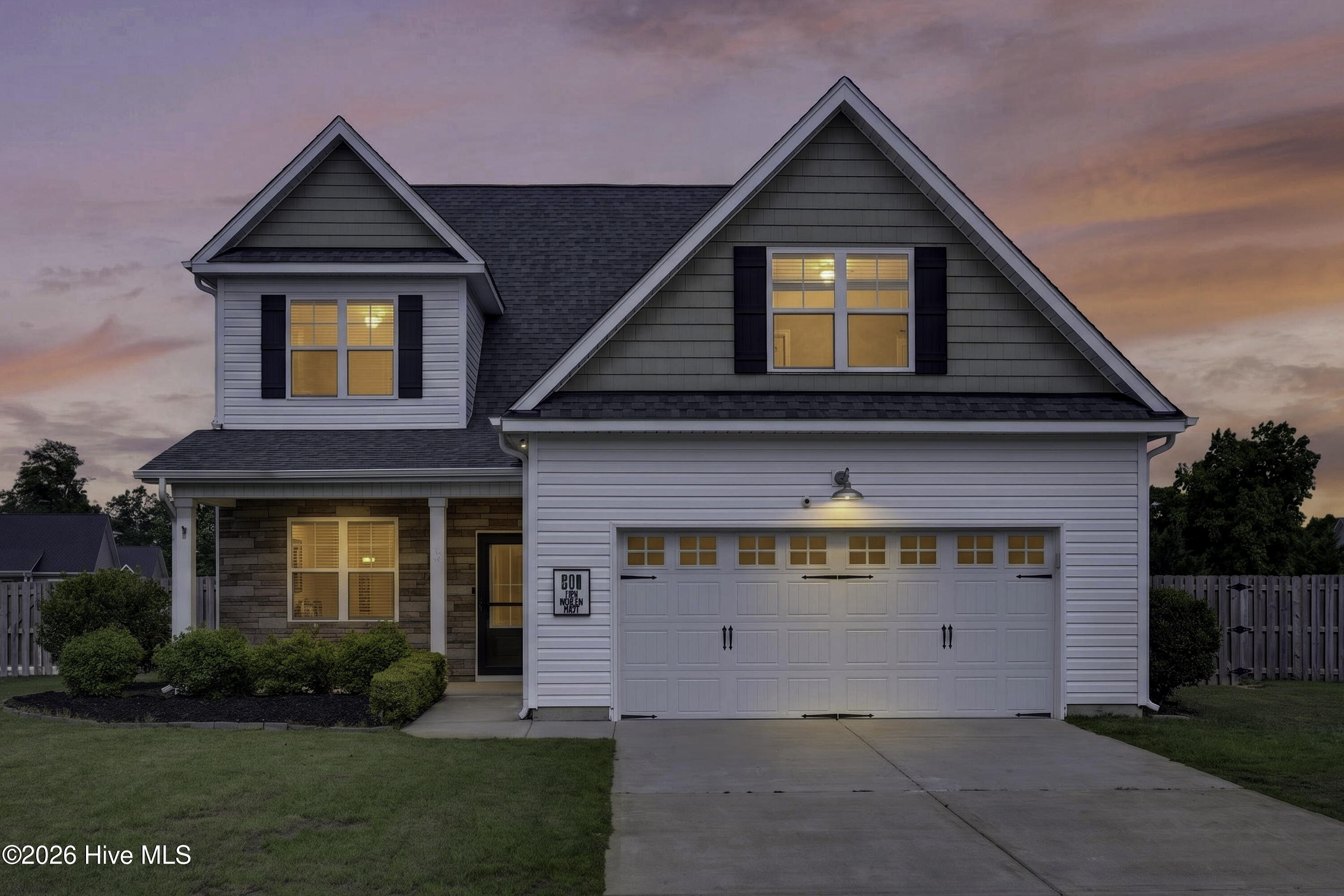 50LordWallaceCourt-2_Dusk