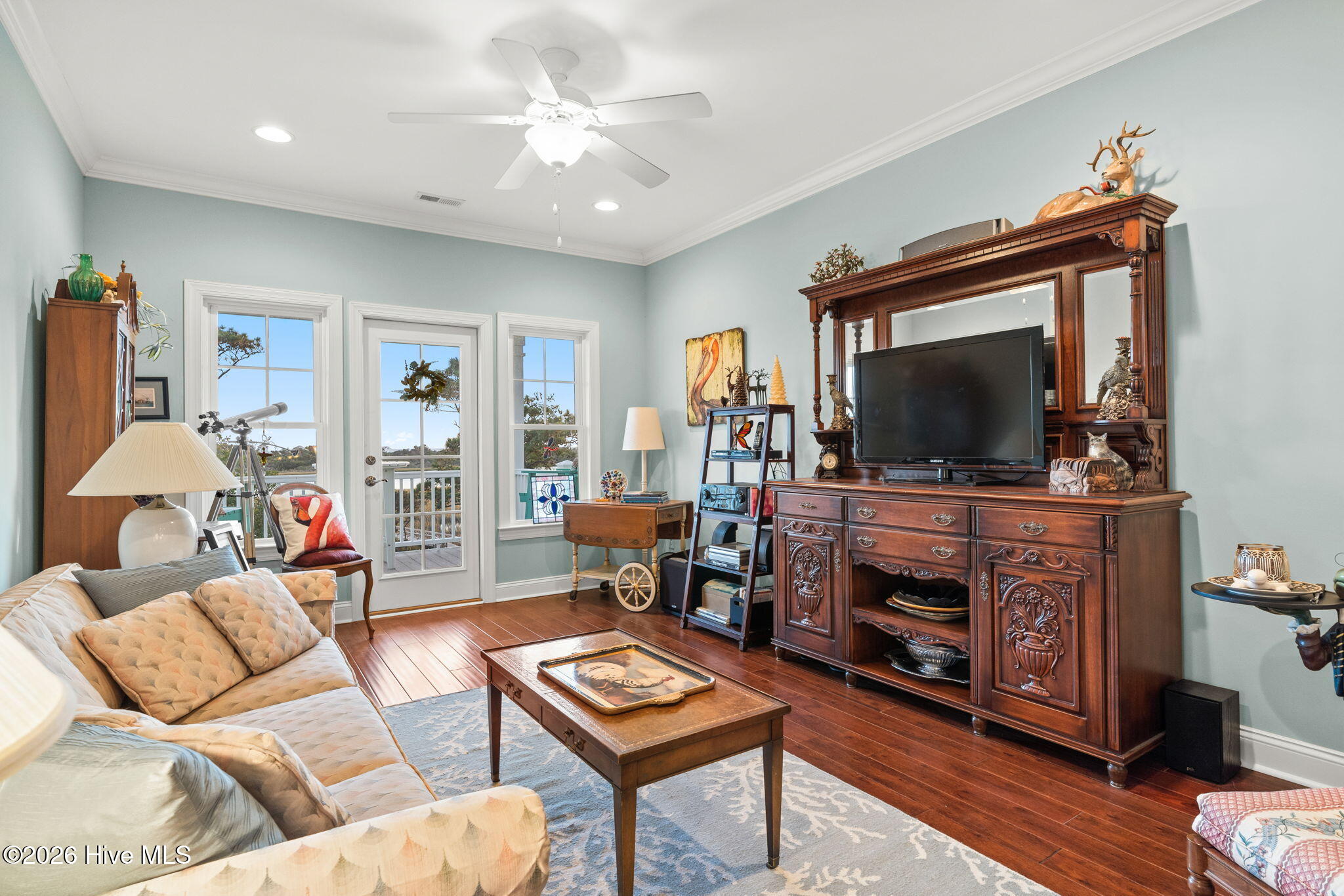 100549947 | Photo 40