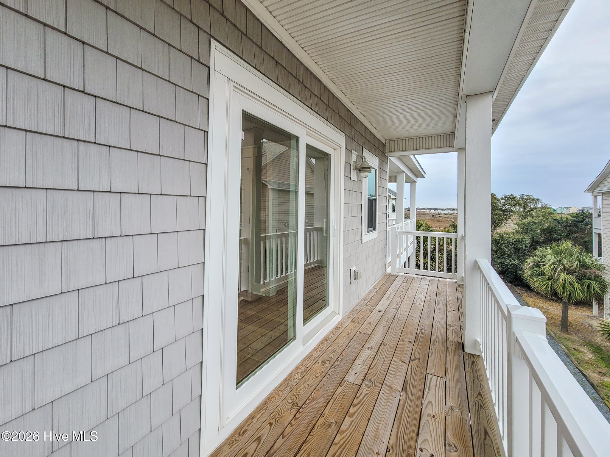 100553641 | Photo 42