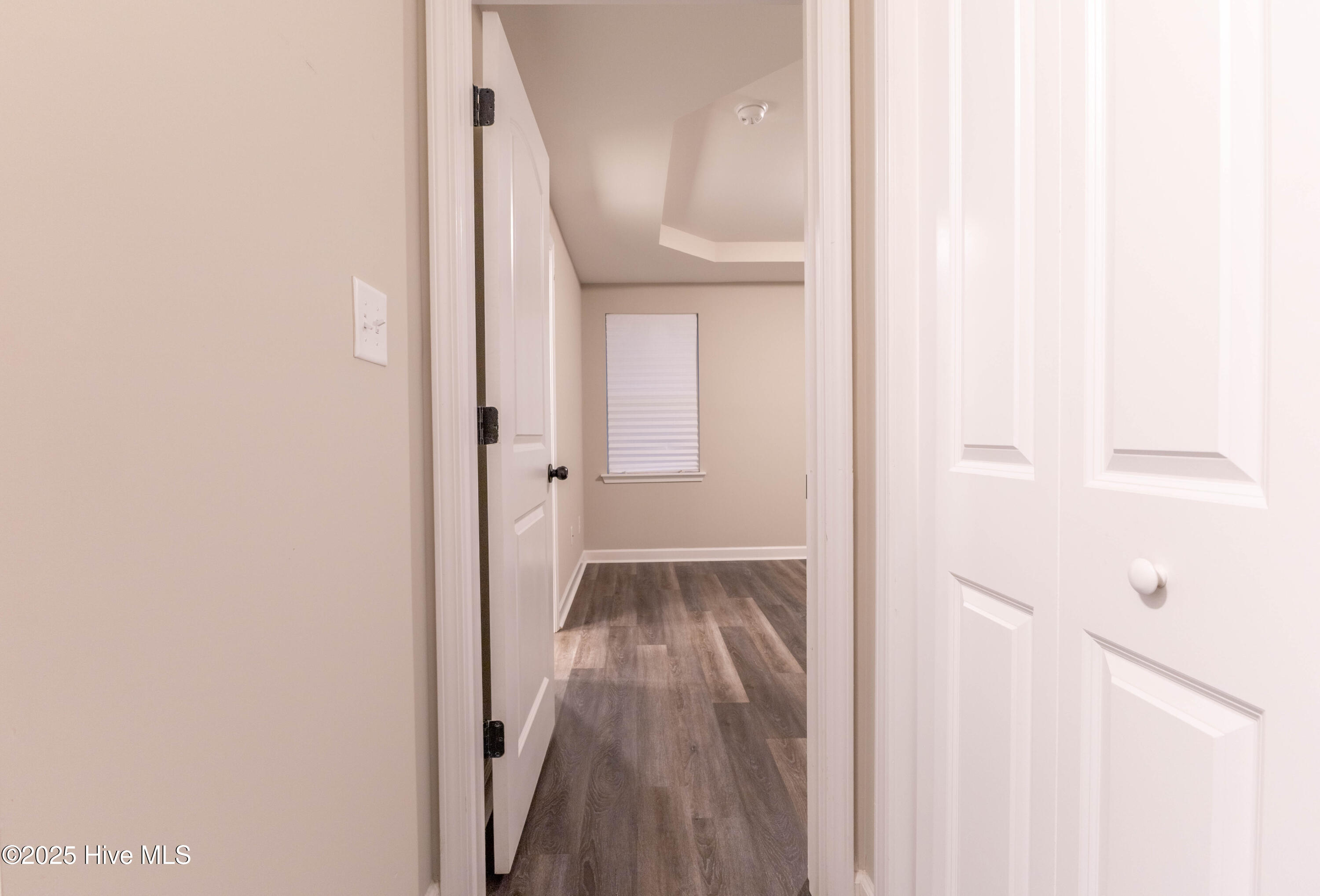 100545107 | Photo 13